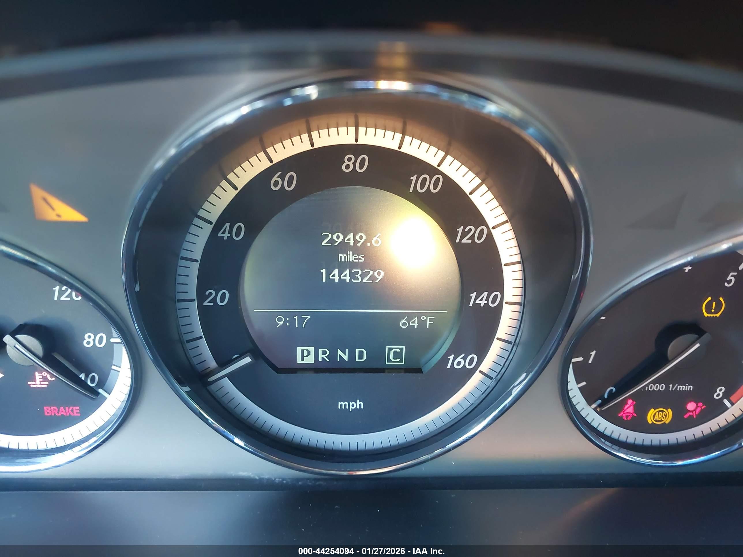 MERCEDES-BENZ C image 7
