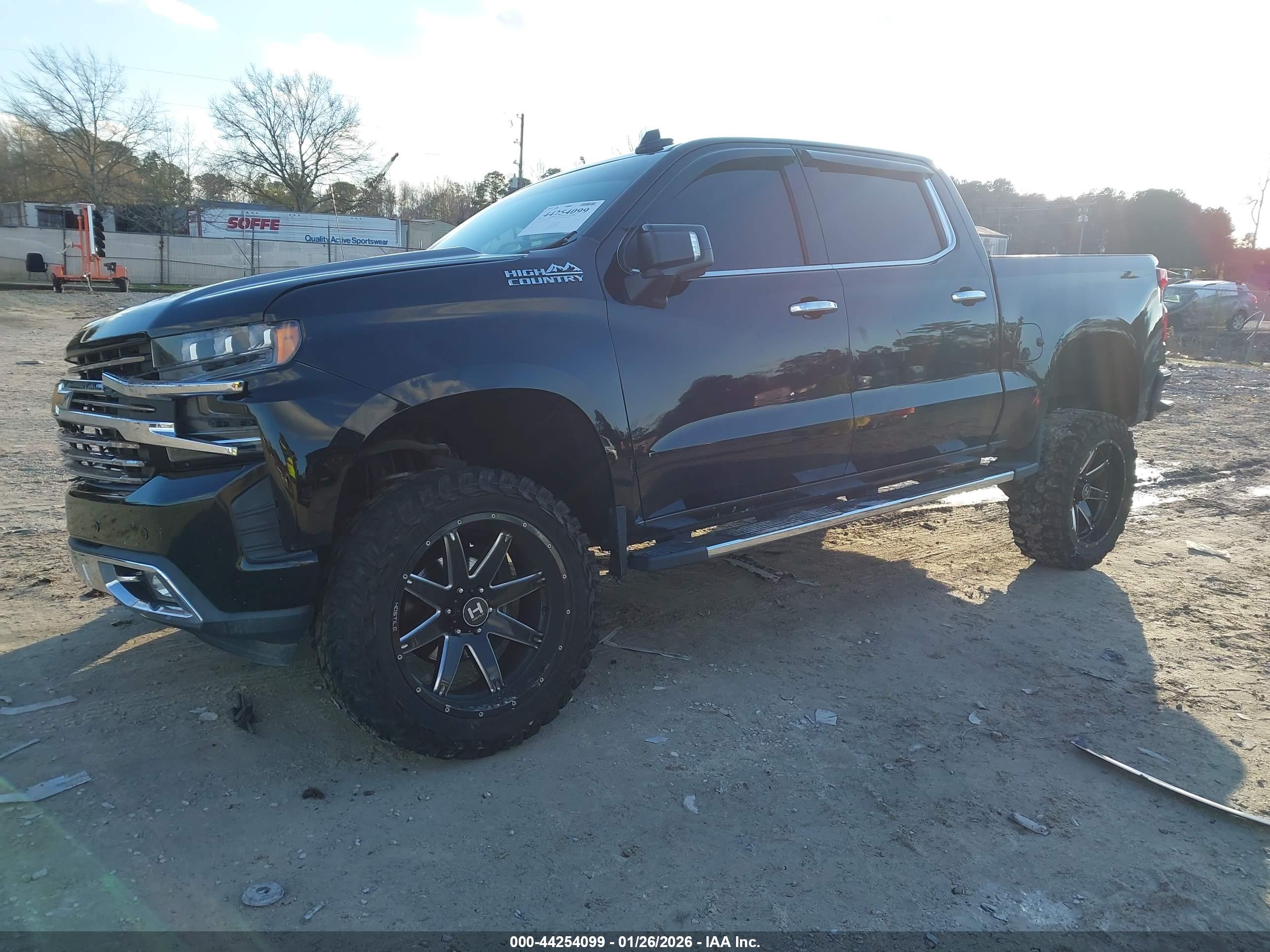 CHEVROLET SILVERADO image 2