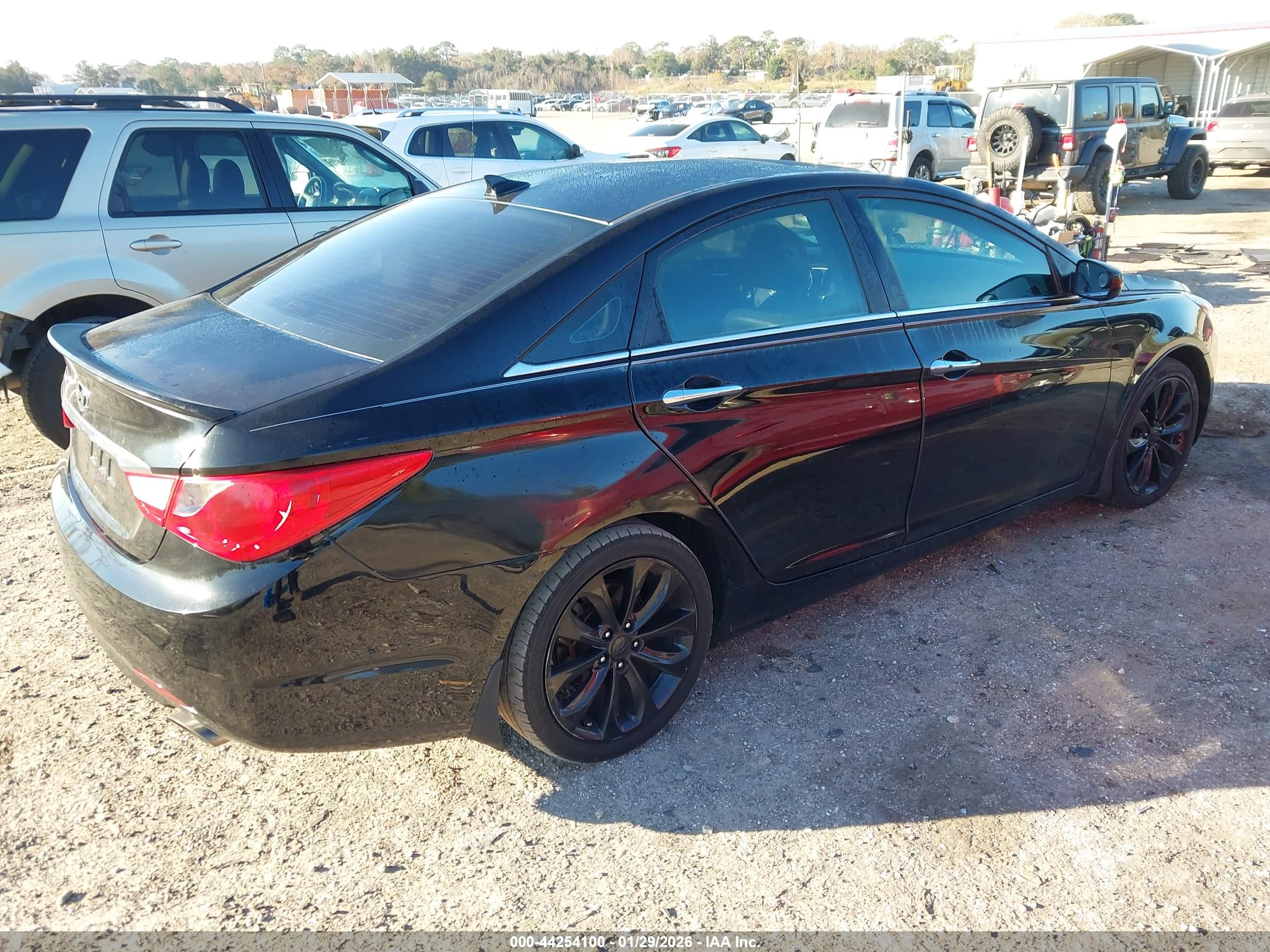 HYUNDAI SONATA image 4
