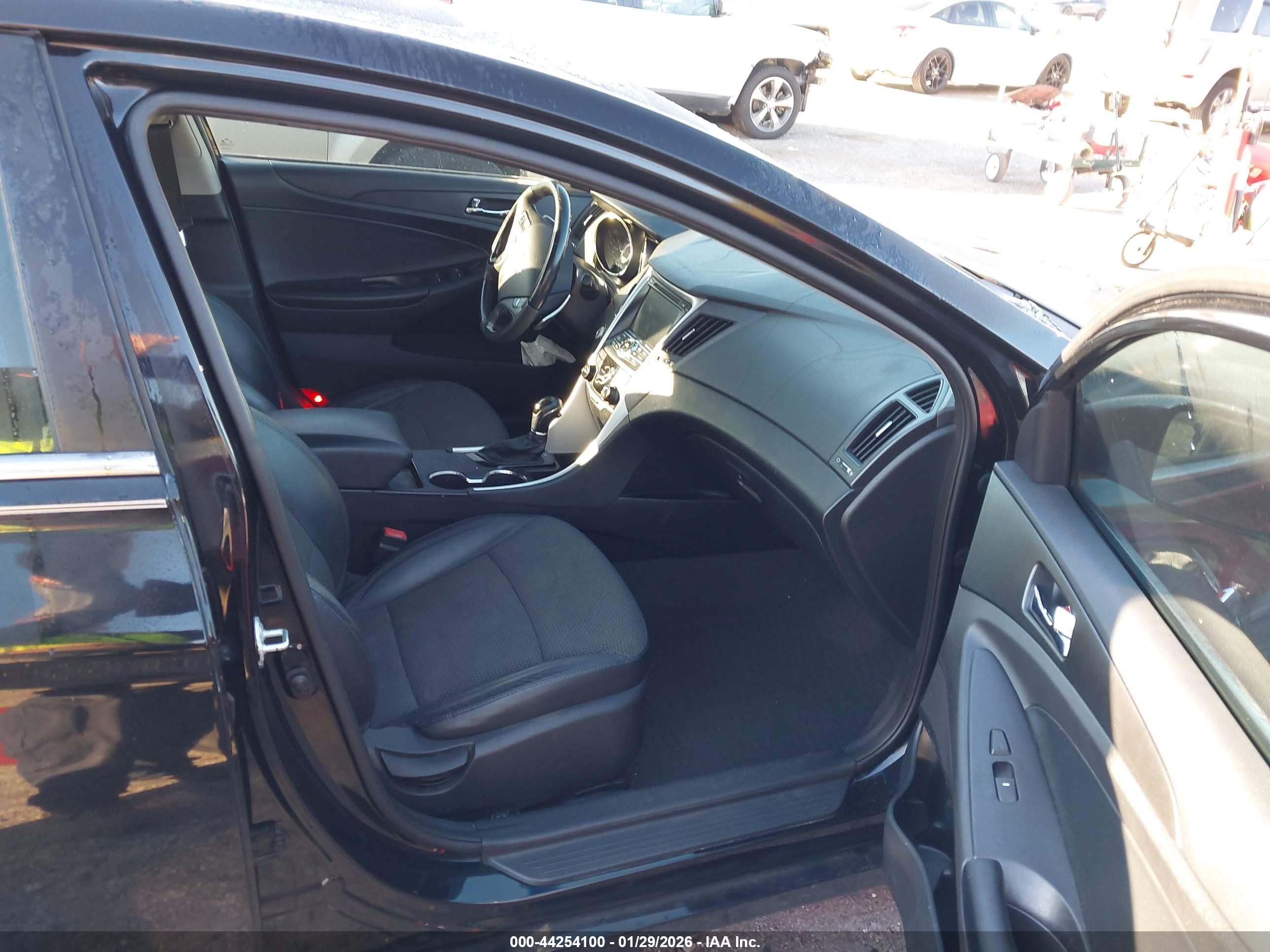 HYUNDAI SONATA image 5