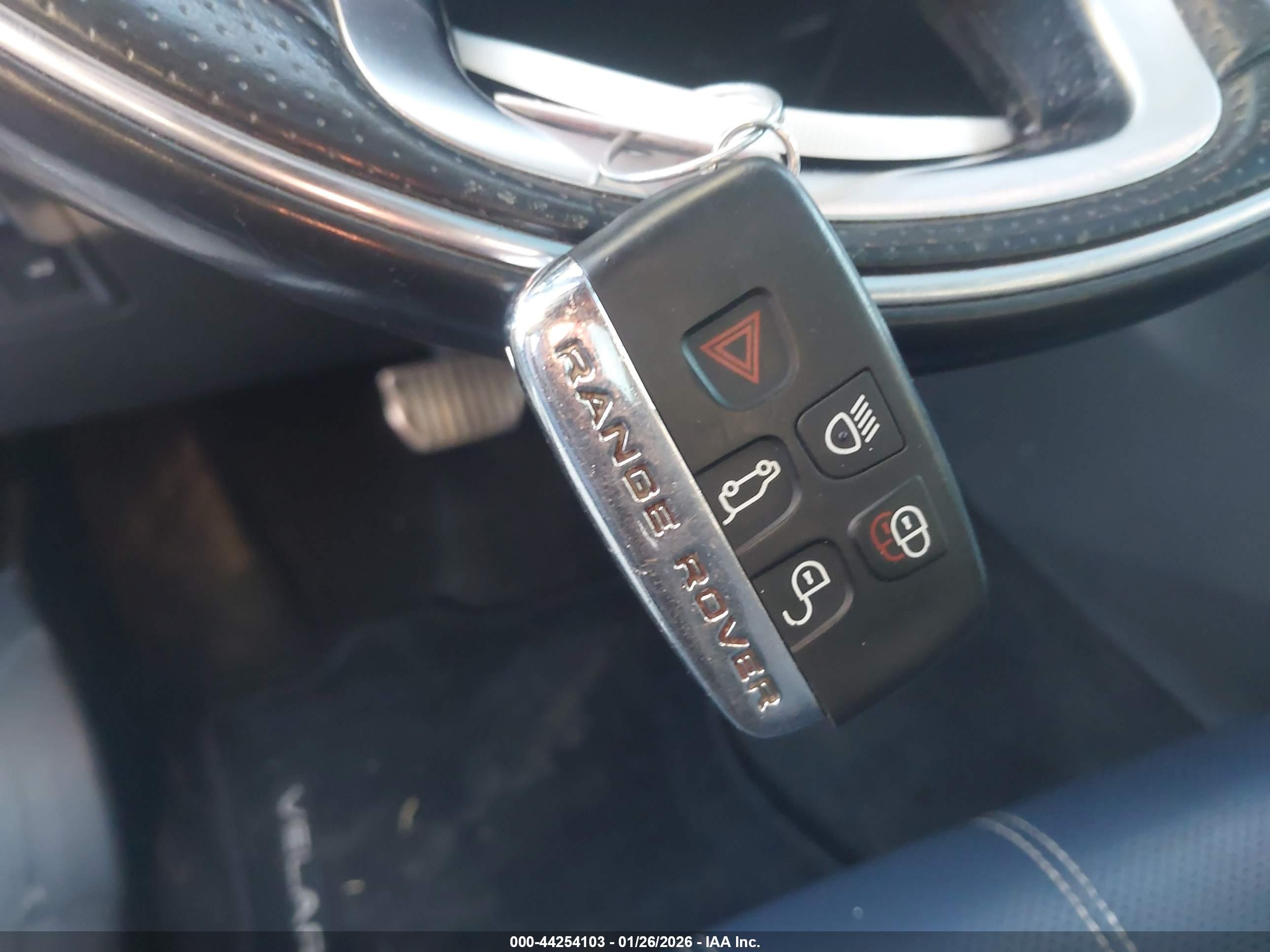 LAND ROVER image 11