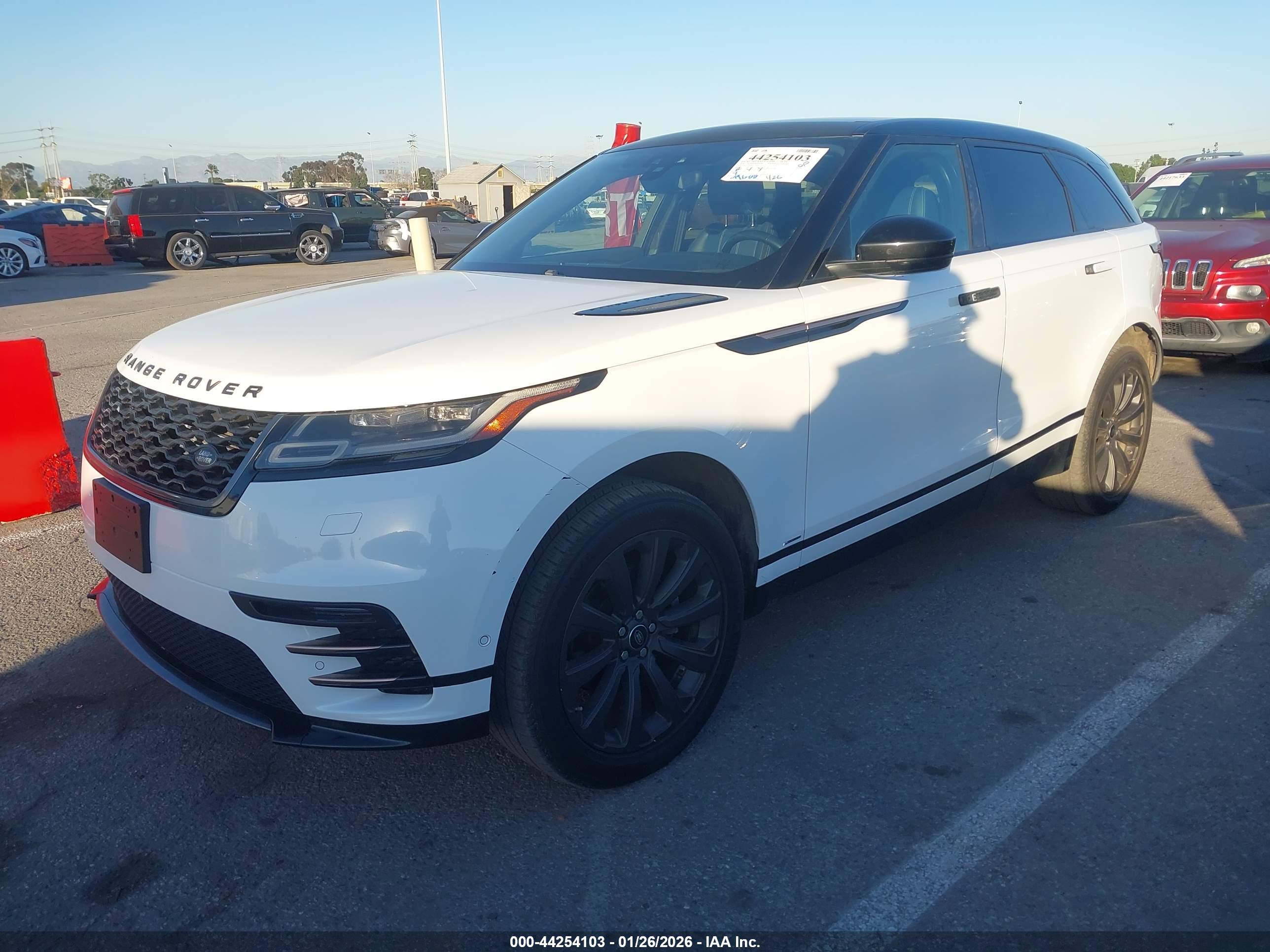LAND ROVER image 2