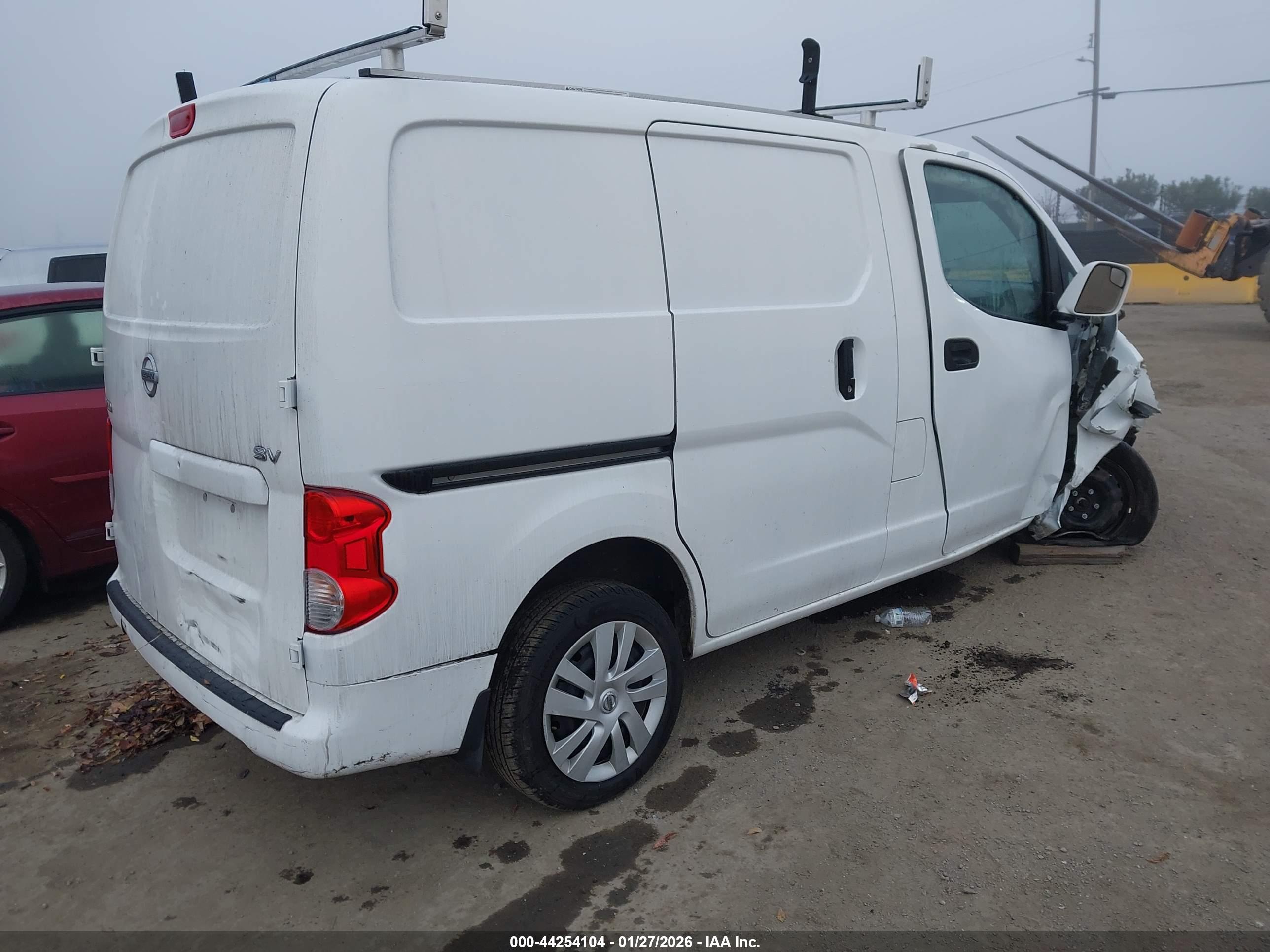 NISSAN NV200 image 4