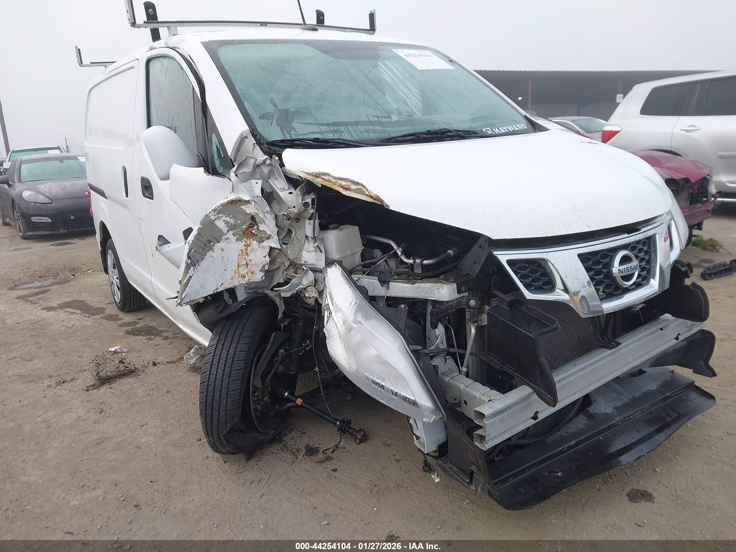 NISSAN NV200 image 6