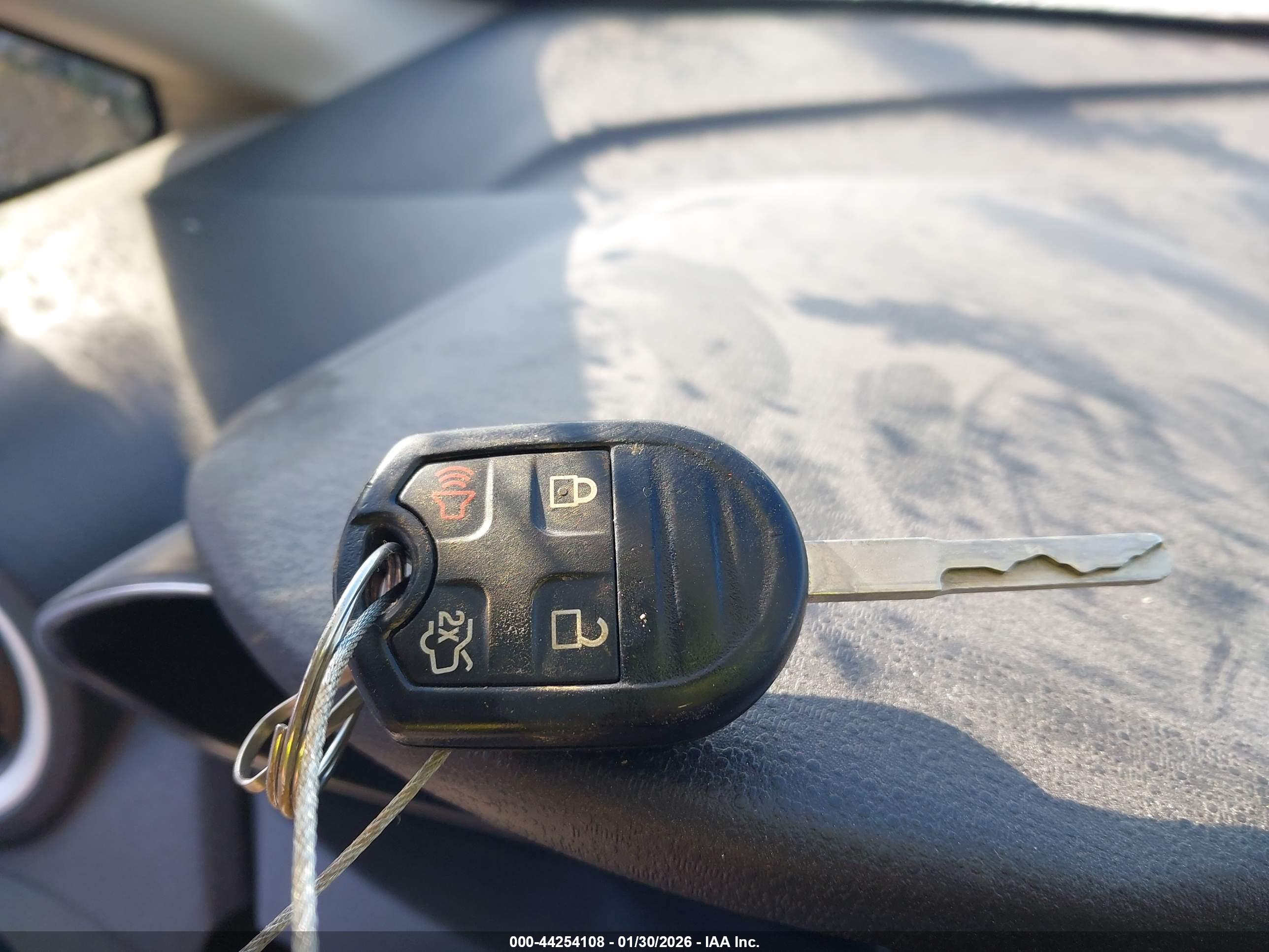 FORD FIESTA image 11