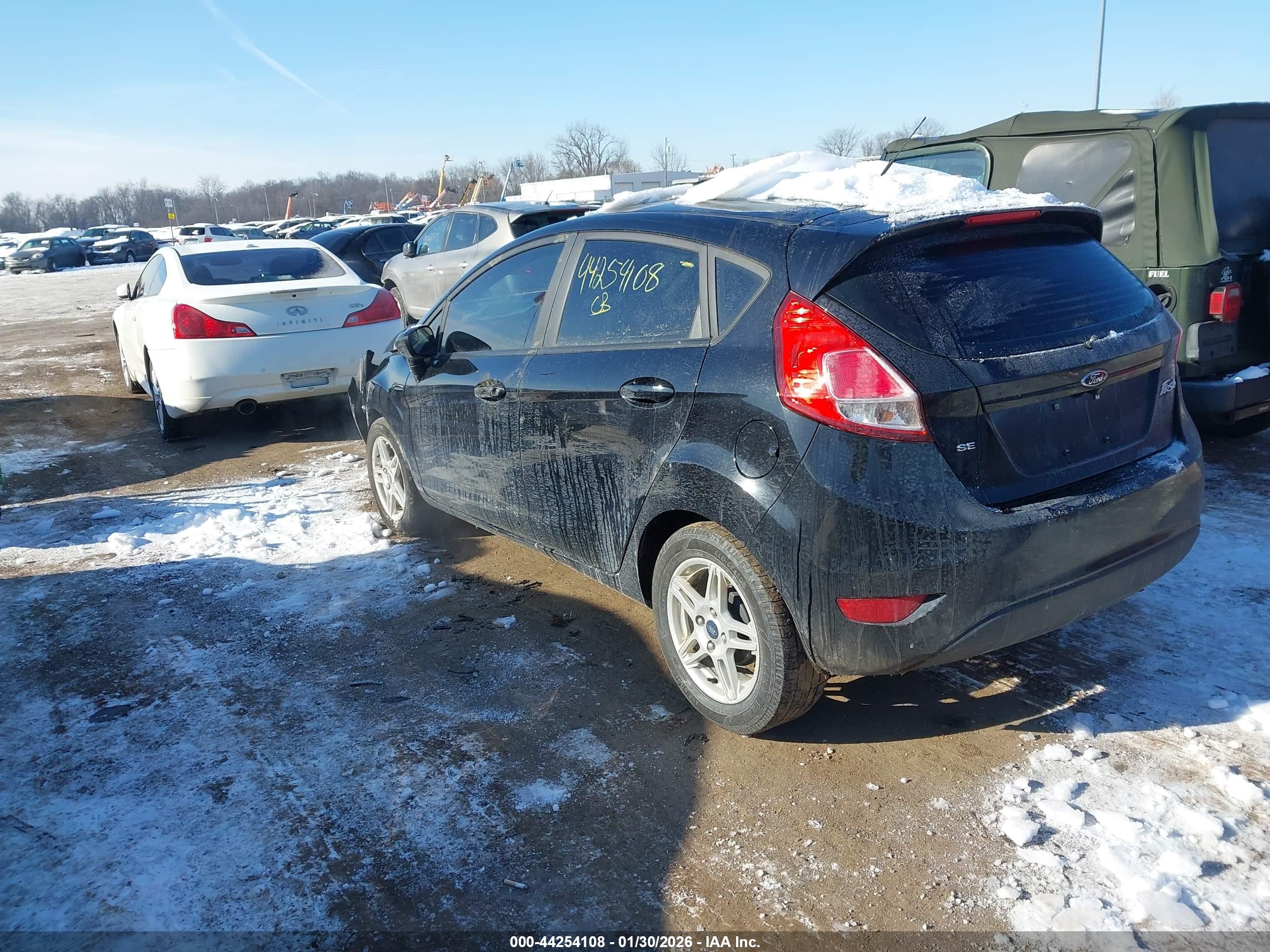 FORD FIESTA image 3