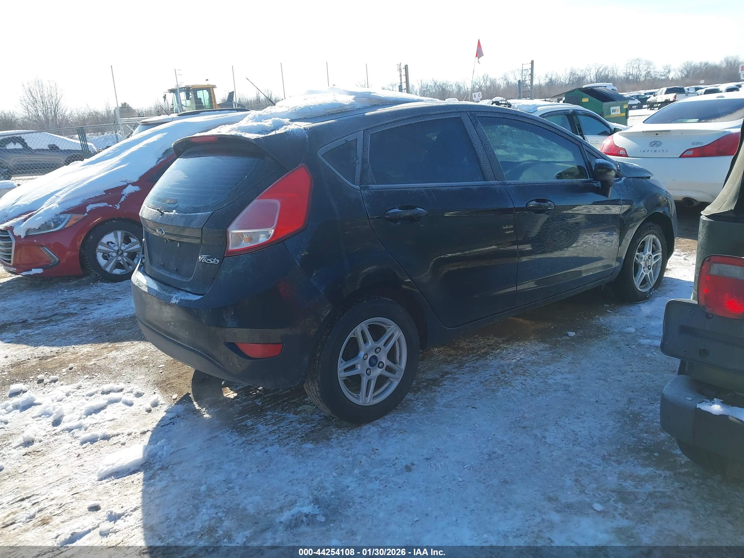 FORD FIESTA image 4