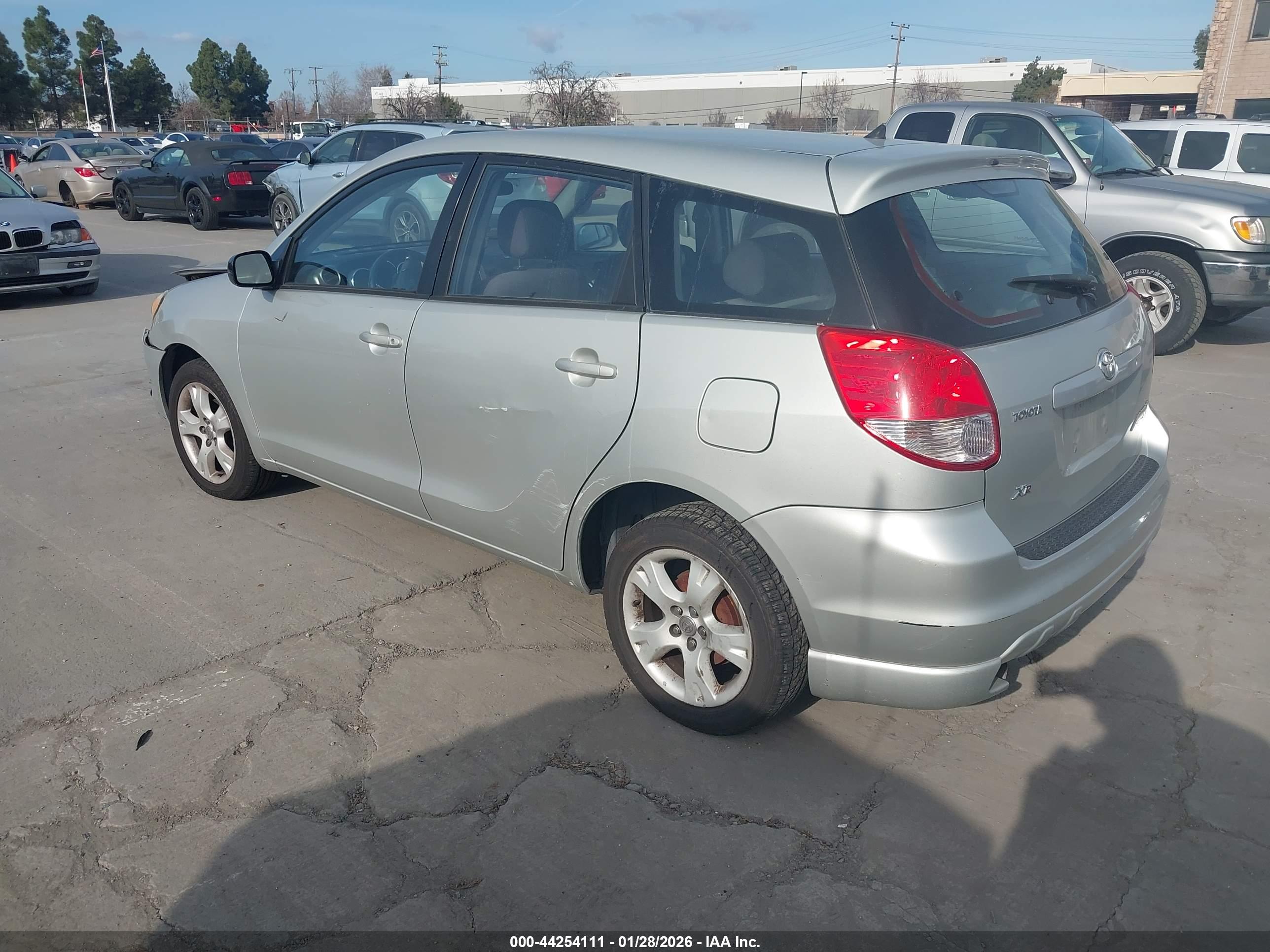 TOYOTA MATRIX image 3