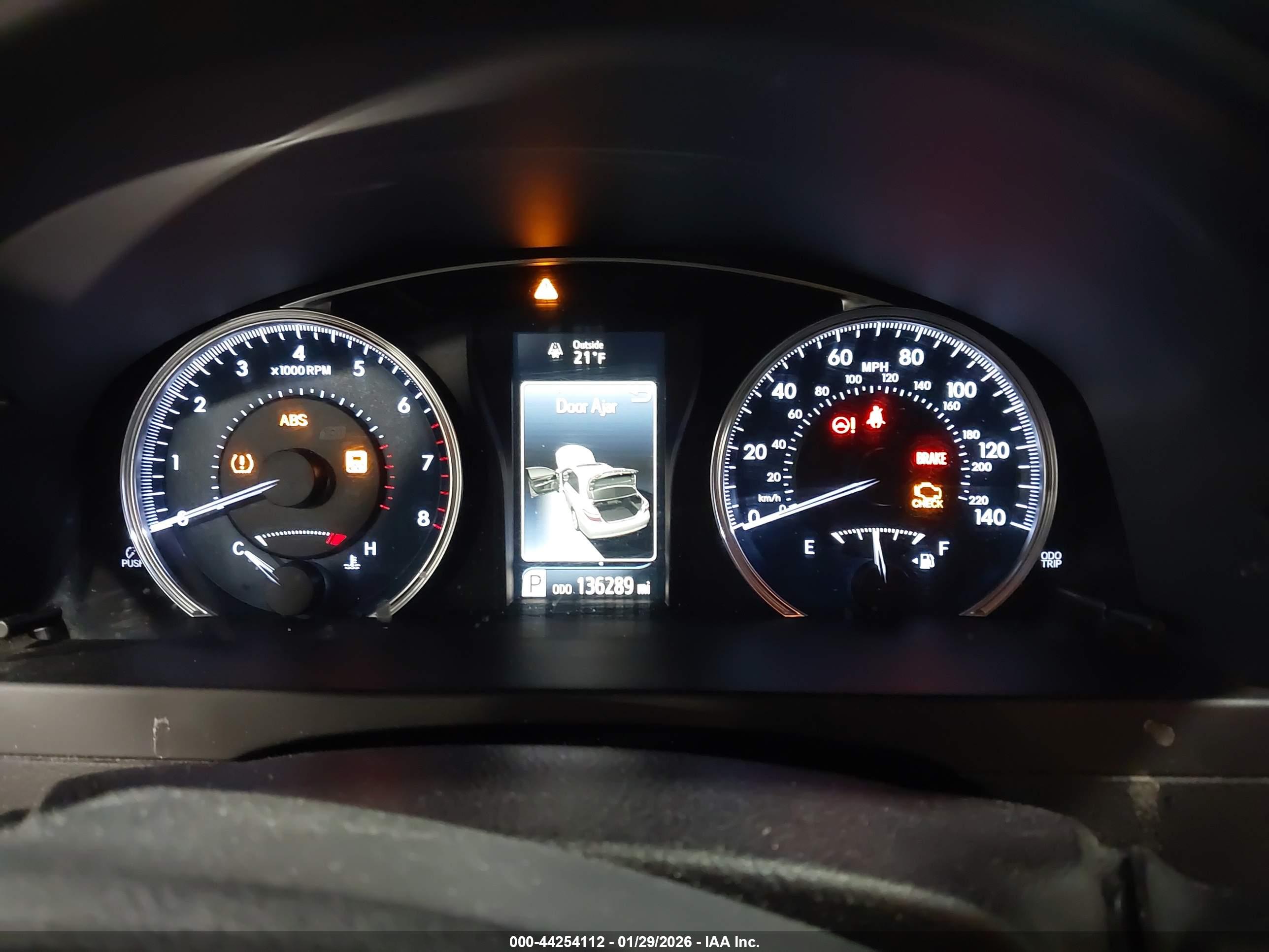 TOYOTA CAMRY image 7