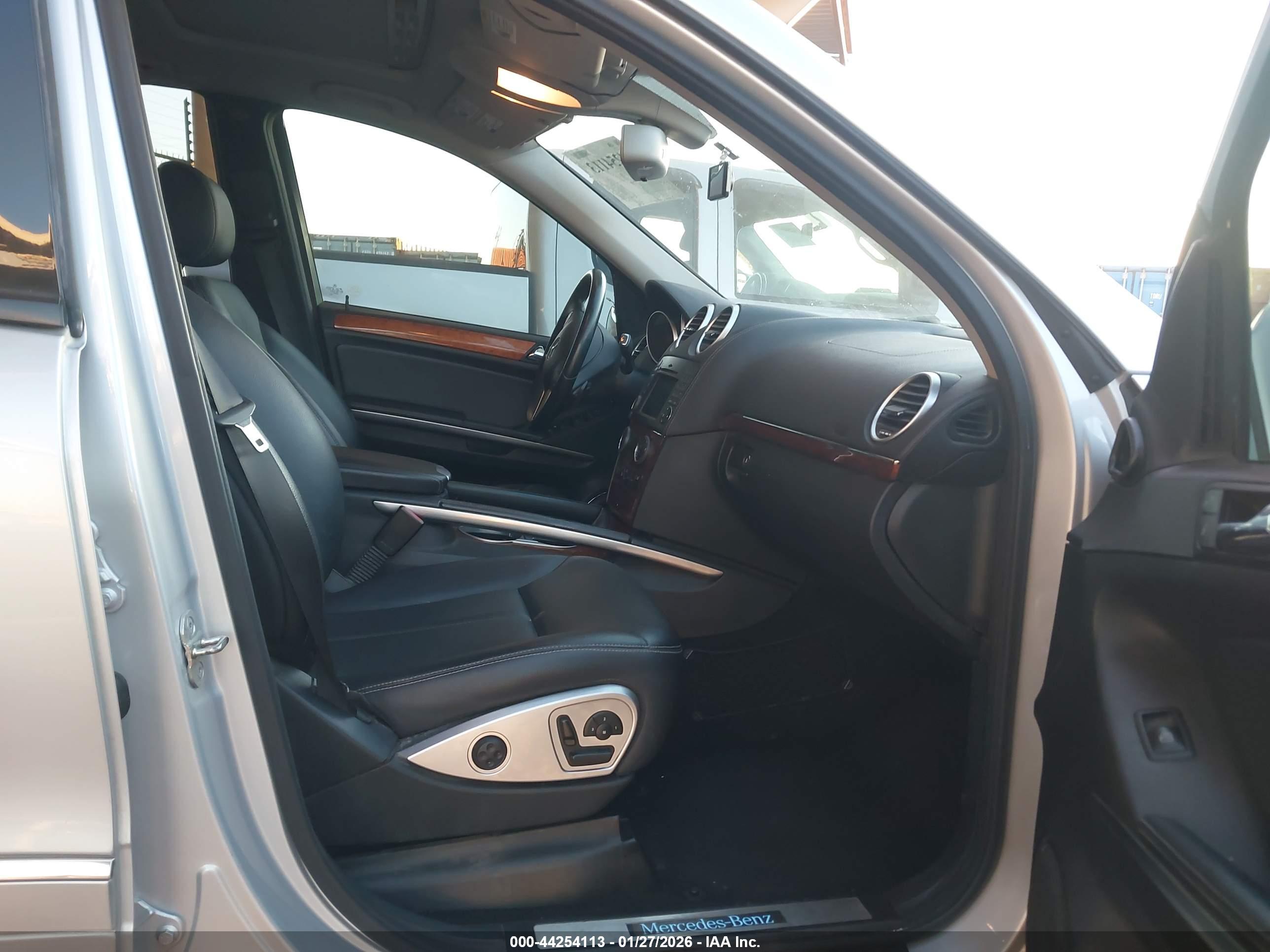 MERCEDES-BENZ GL image 5