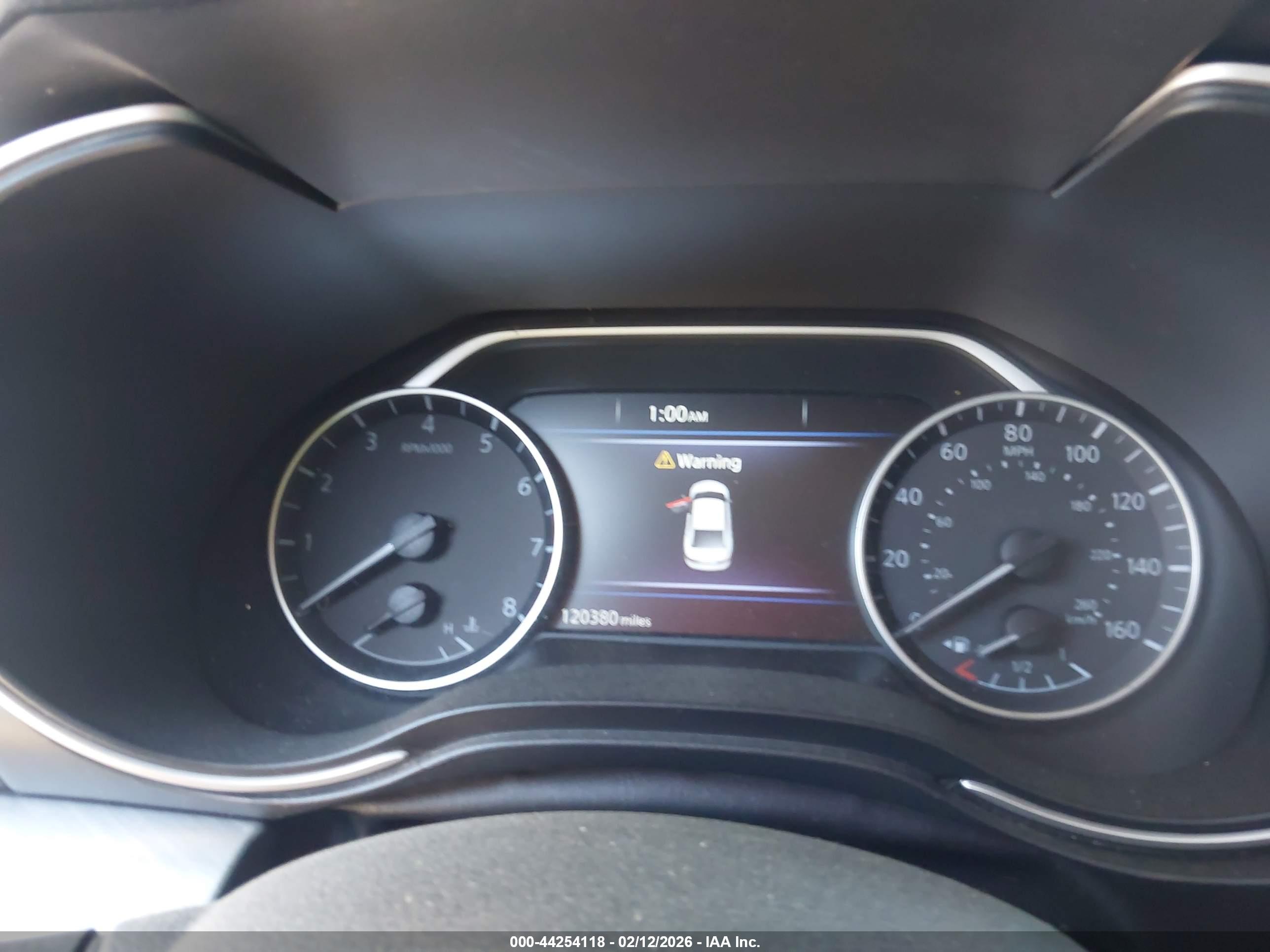 NISSAN MAXIMA image 7