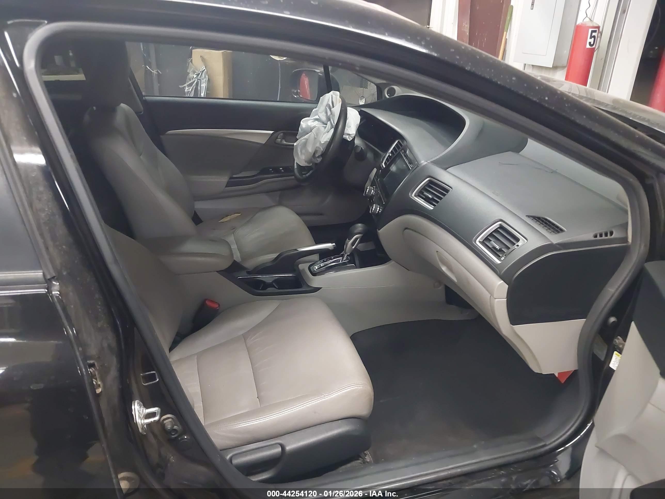 HONDA CIVIC image 5