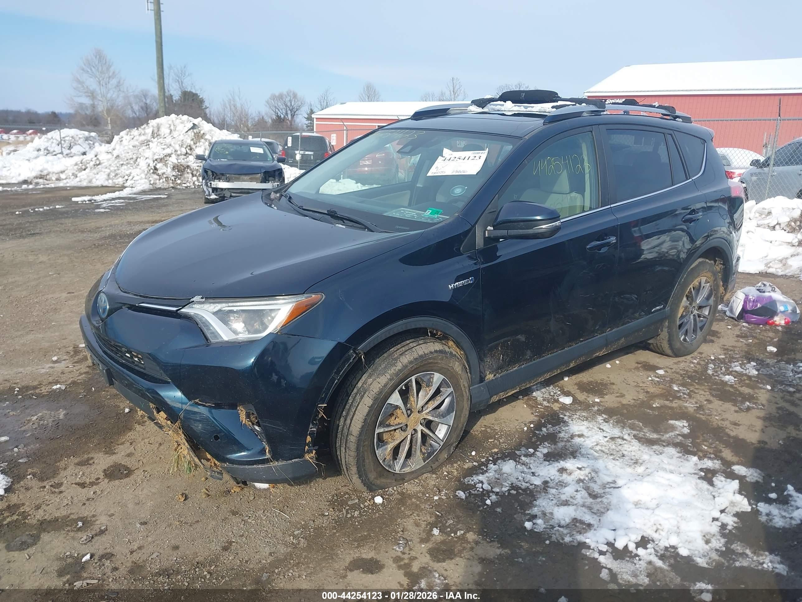 TOYOTA RAV4 image 2