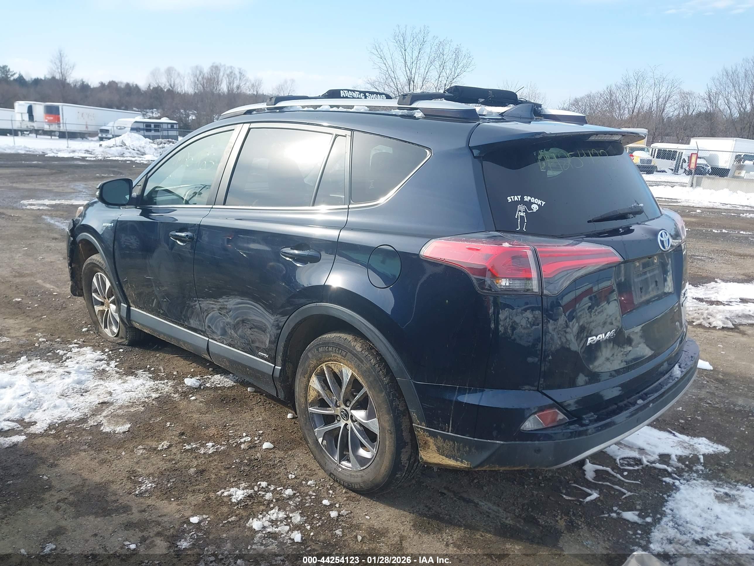 TOYOTA RAV4 image 3