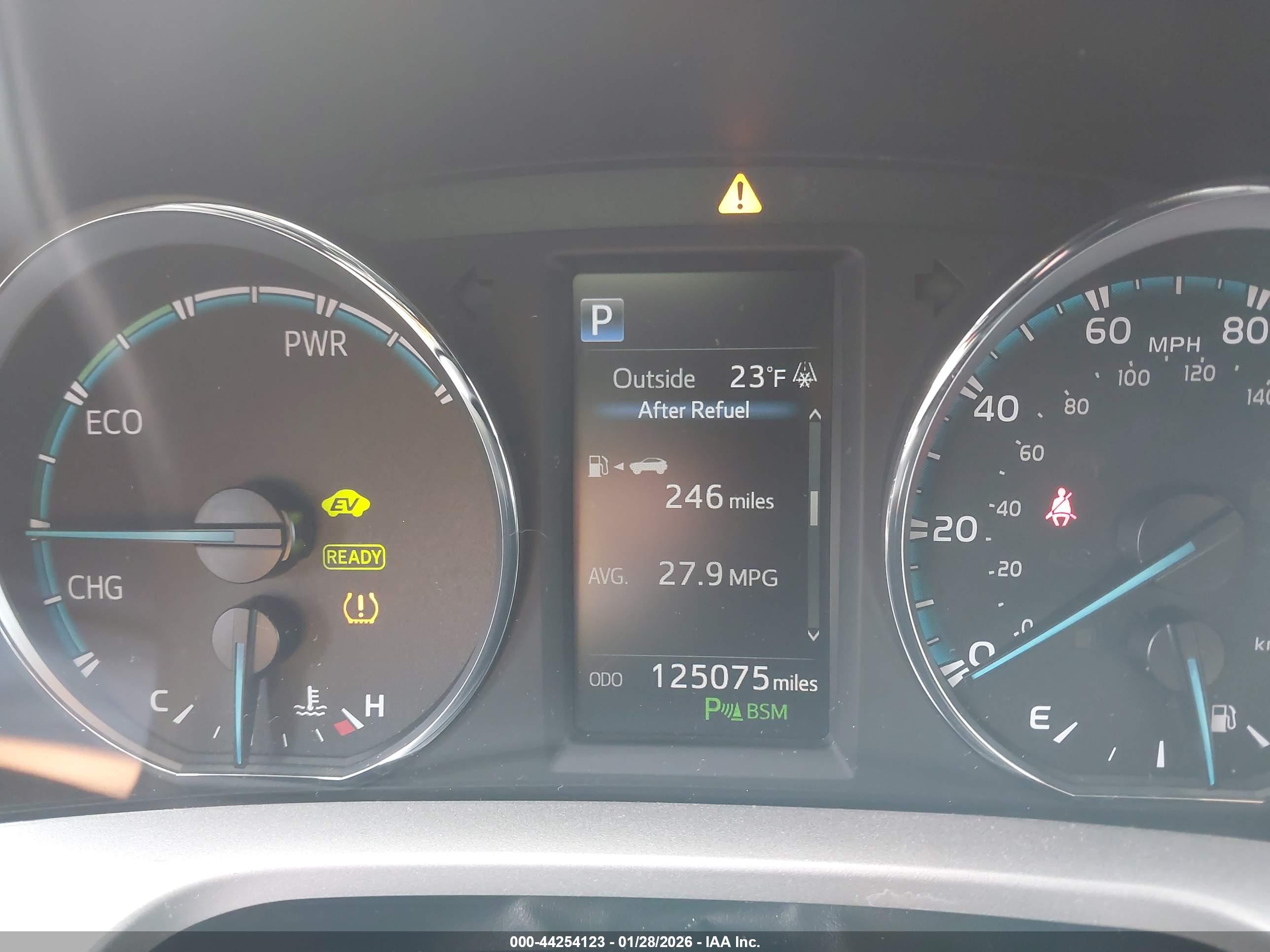 TOYOTA RAV4 image 7