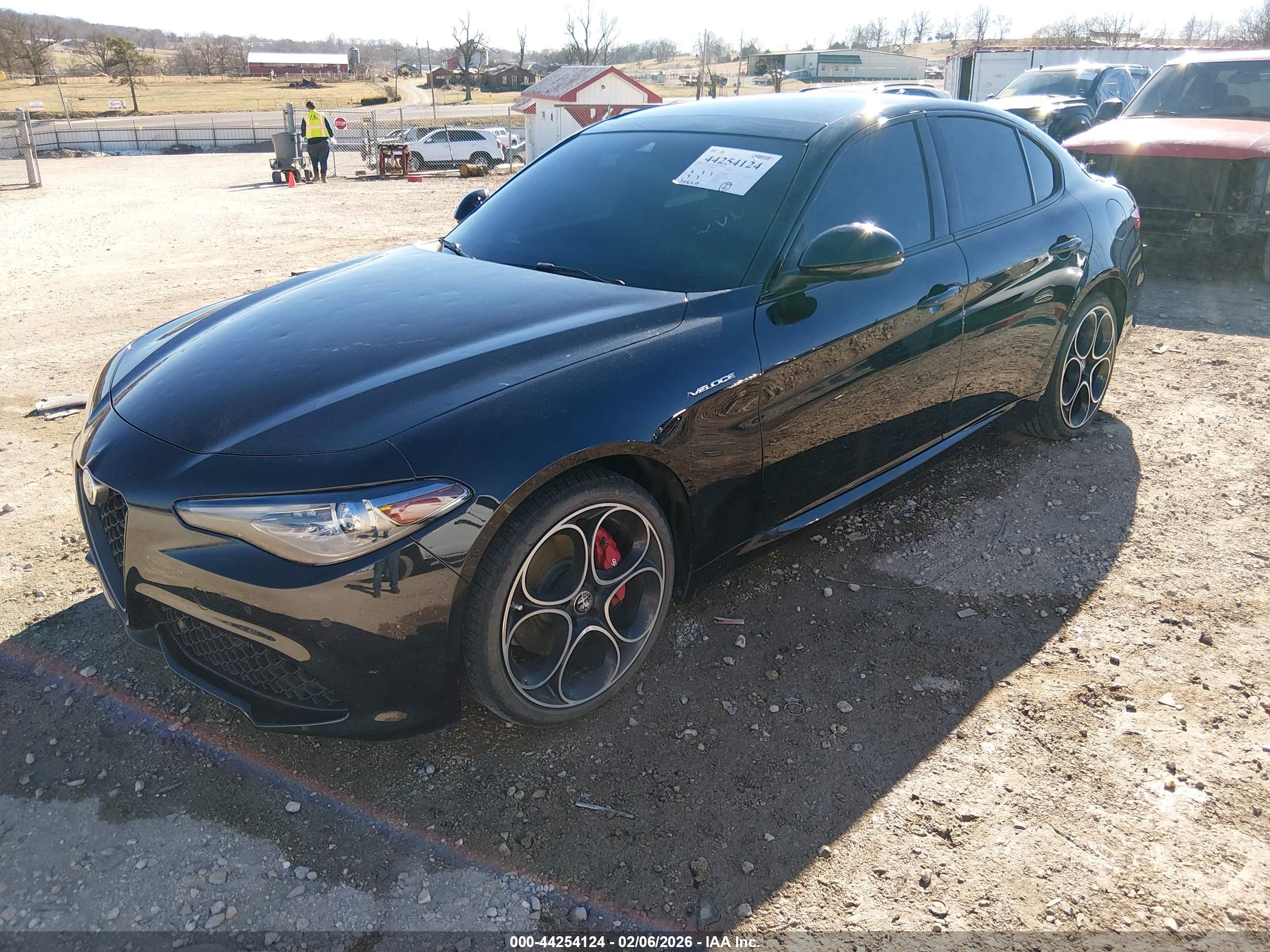 ALFA ROMEO image 2
