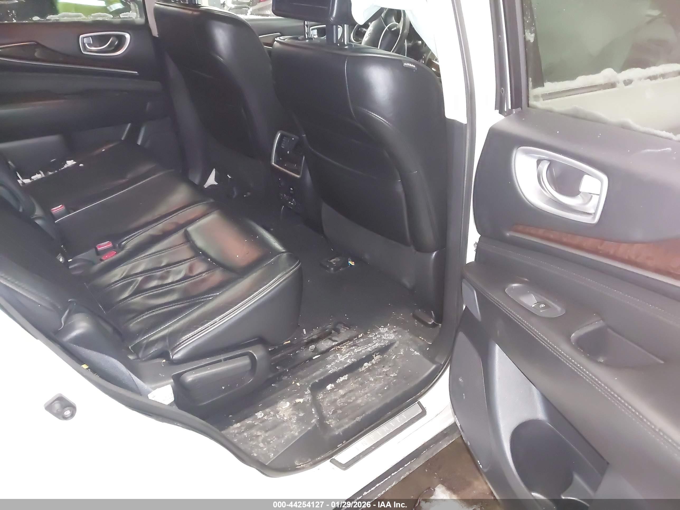 INFINITI QX60 image 8