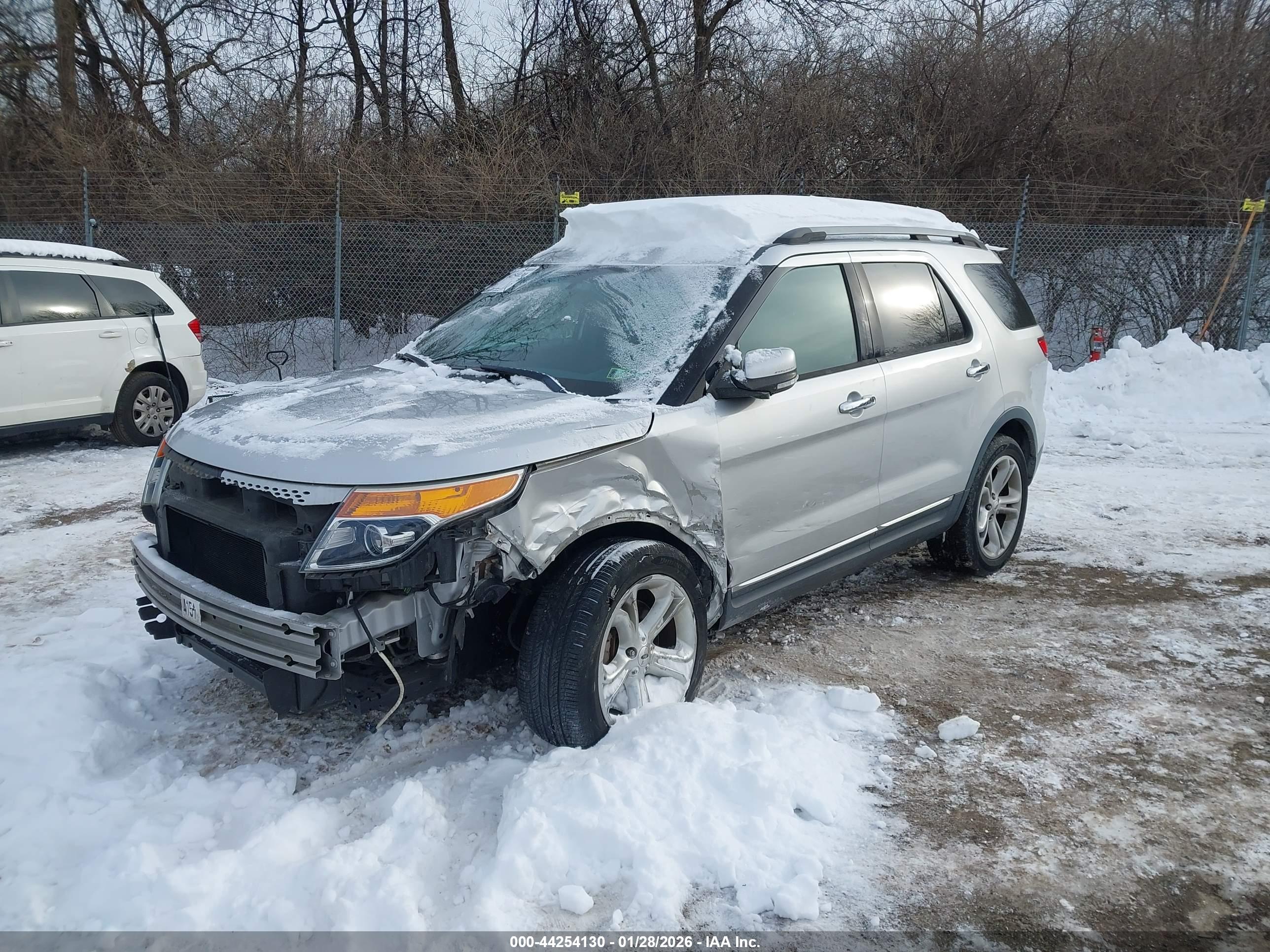 FORD EXPLORER image 6
