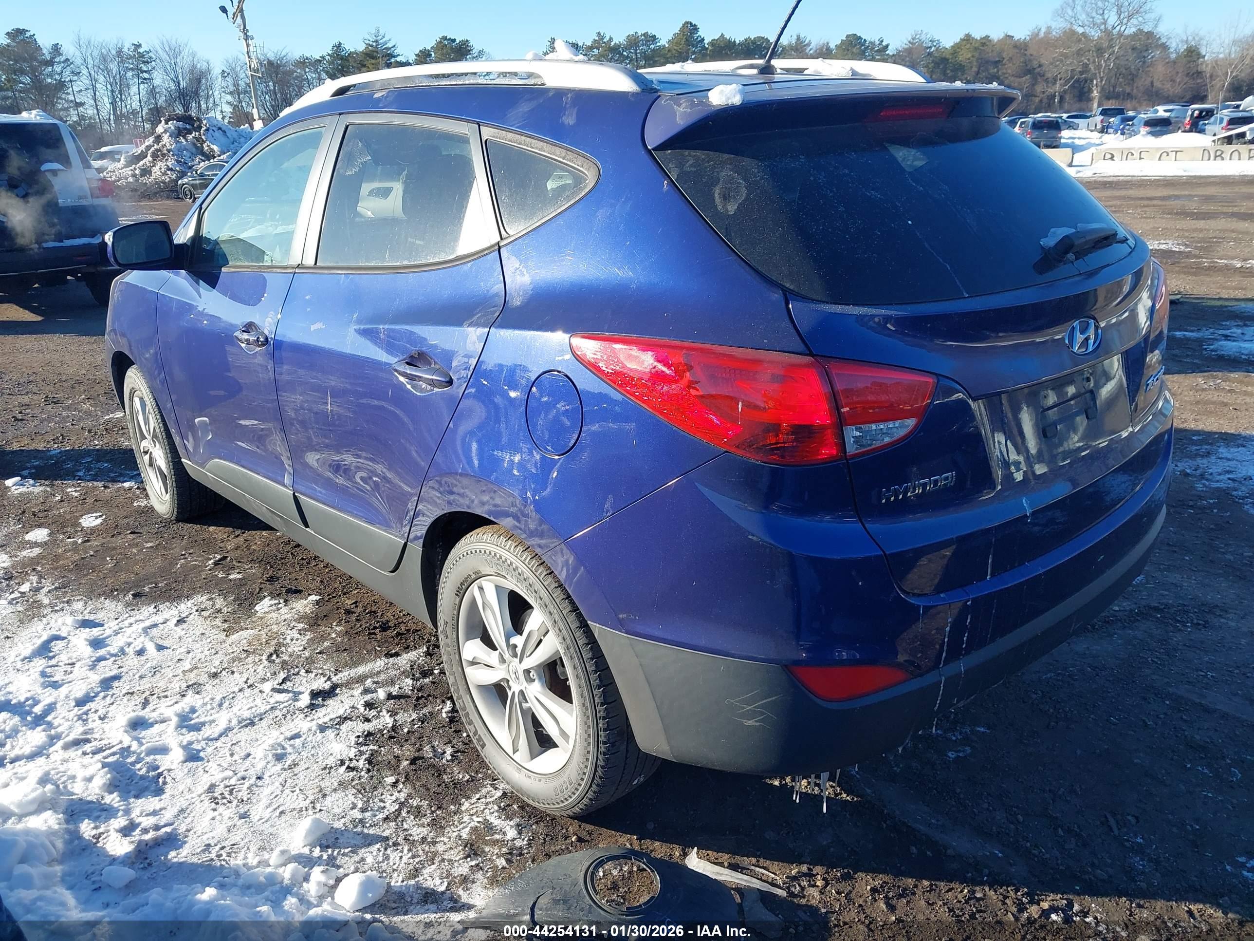 HYUNDAI TUCSON image 3