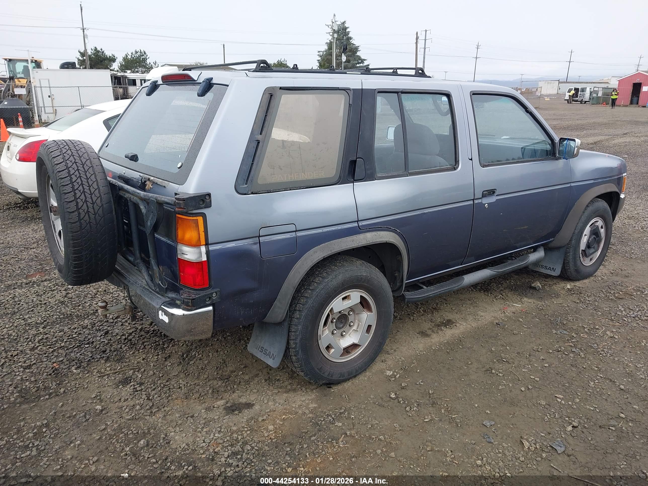 NISSAN PATHFINDER image 4