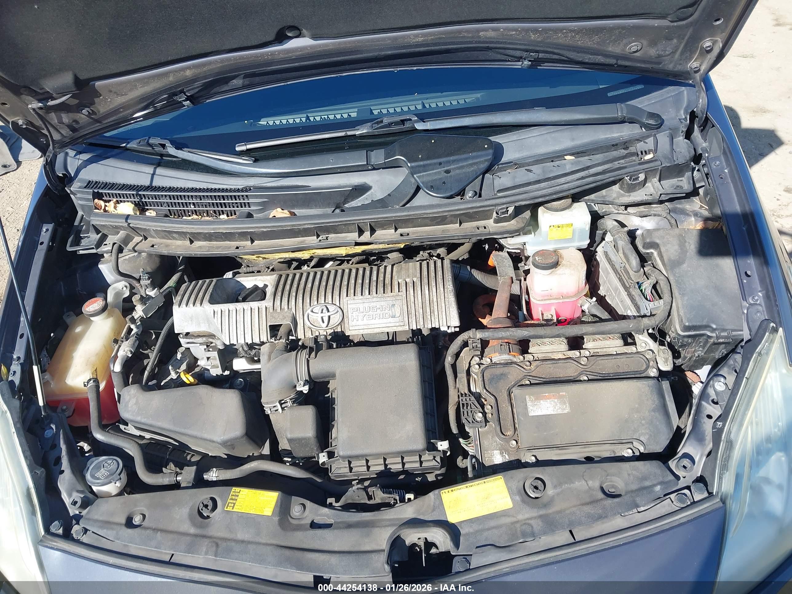 TOYOTA PRIUS image 10