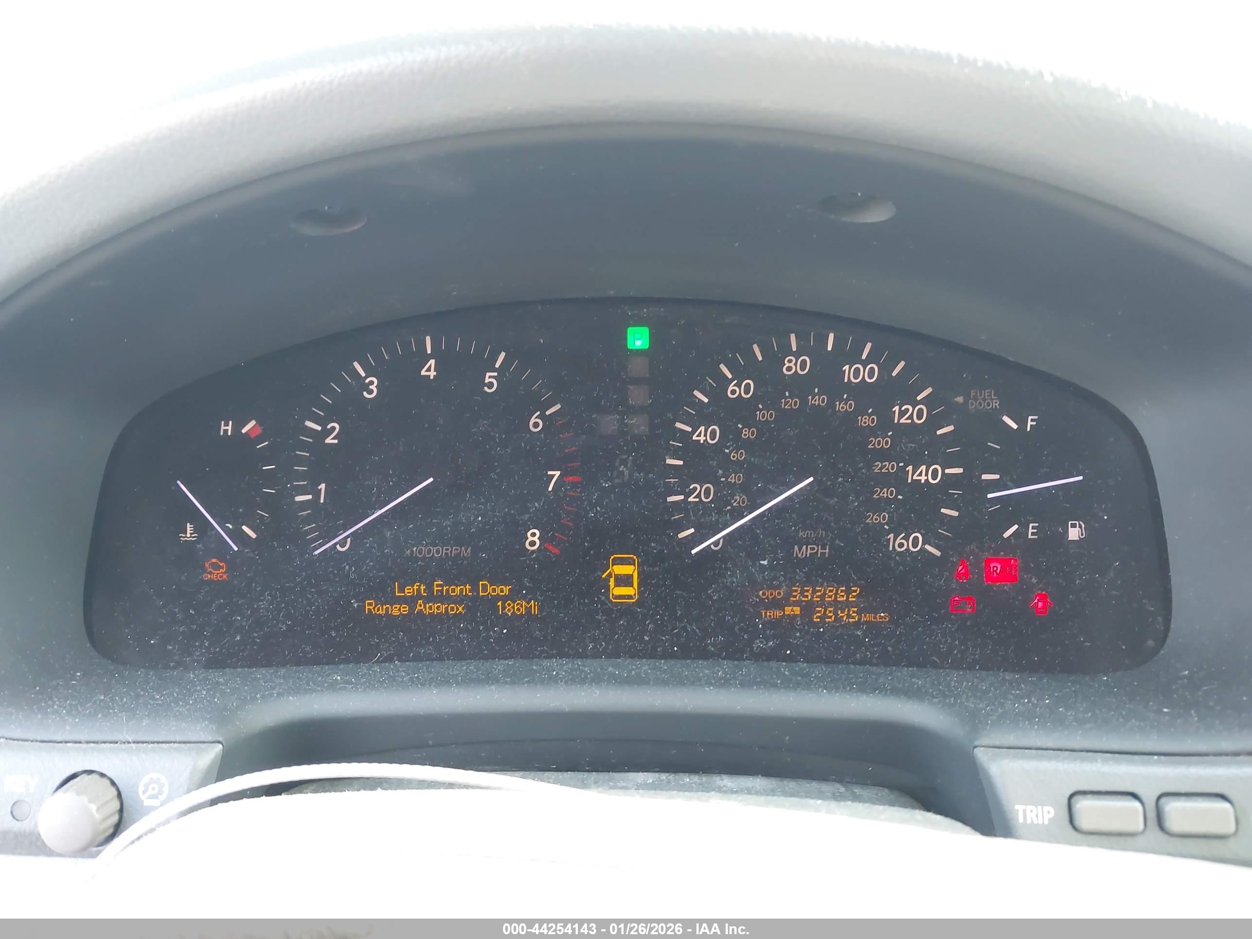 LEXUS LS image 7
