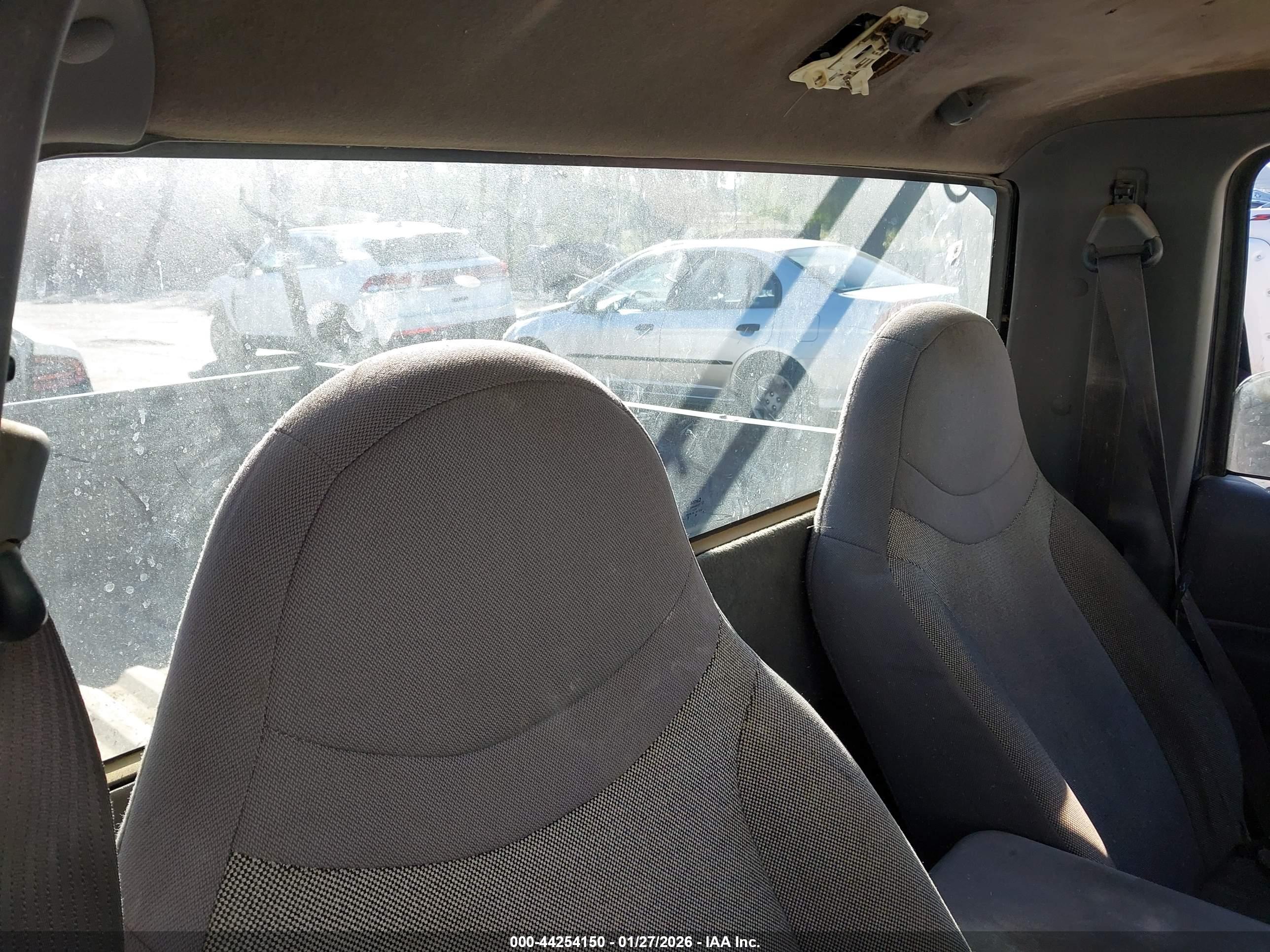 FORD RANGER image 8