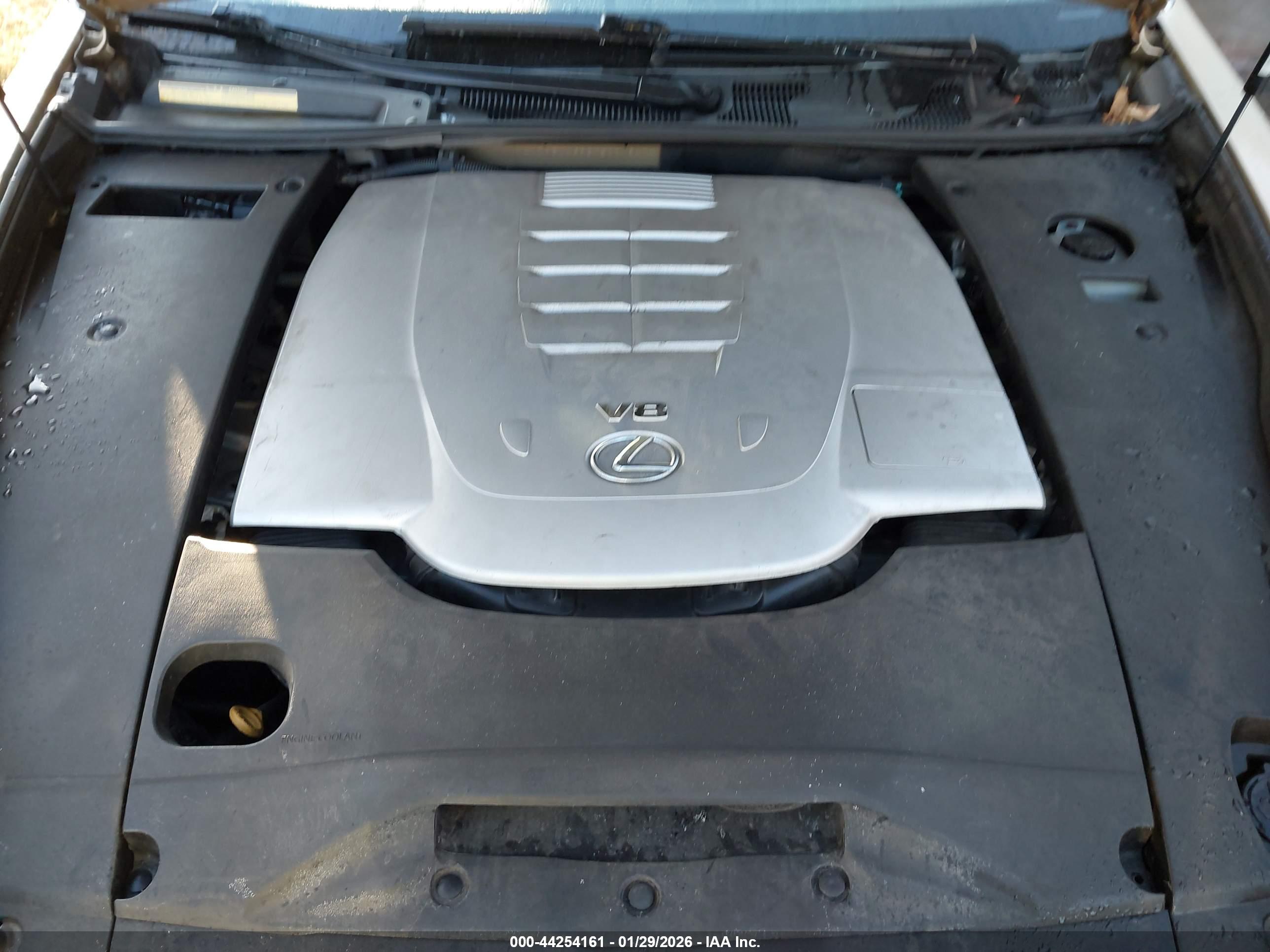 LEXUS LS image 10