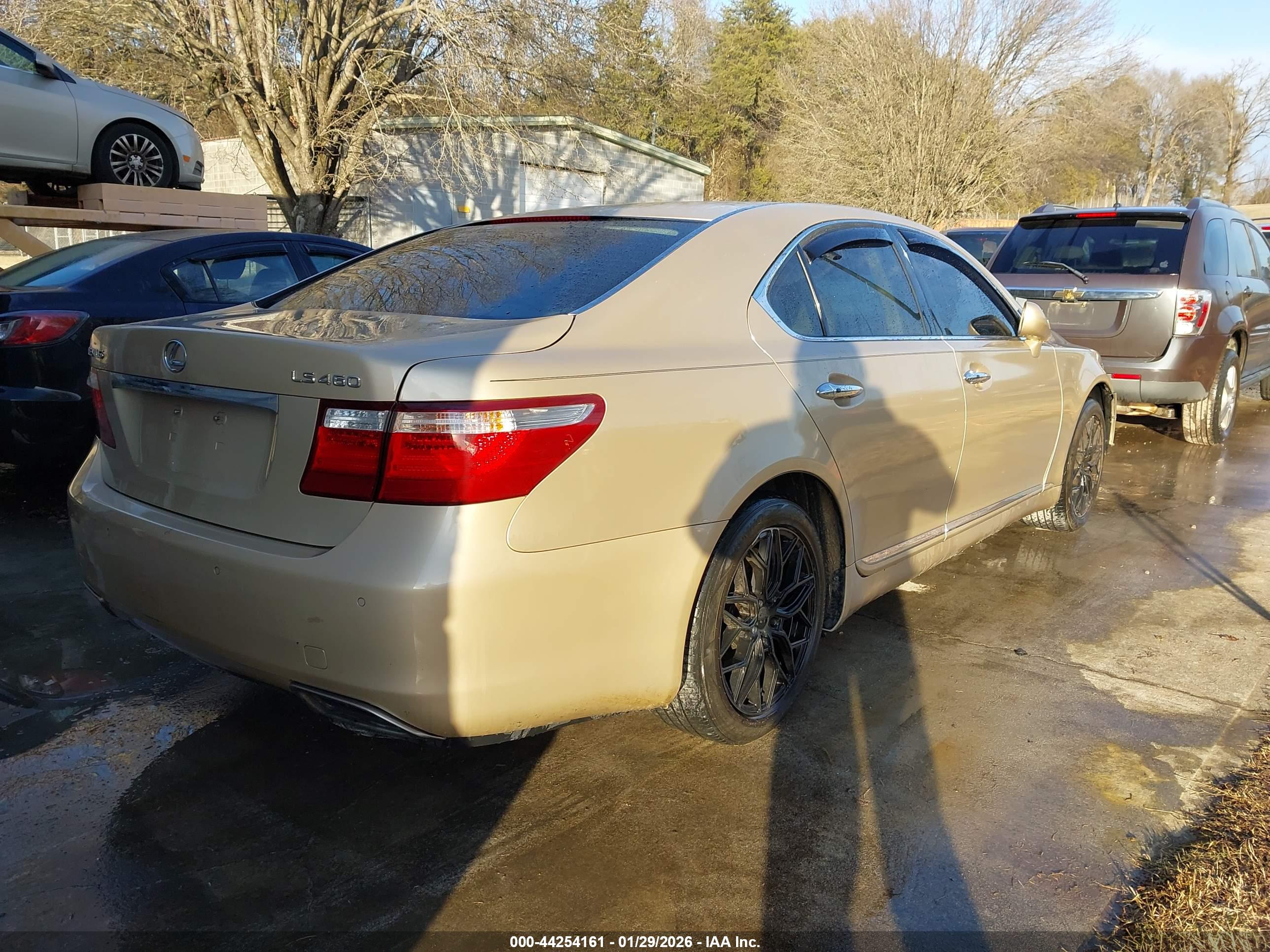 LEXUS LS image 4