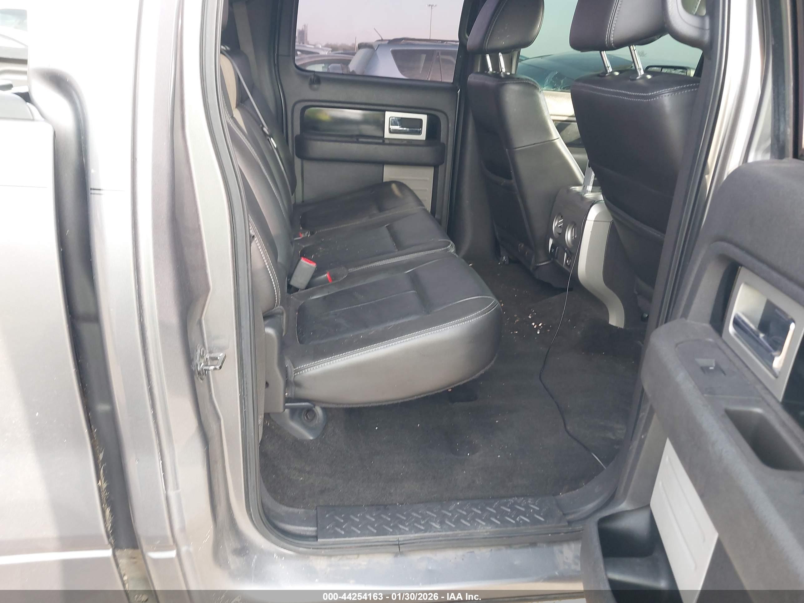 FORD F-150 image 8