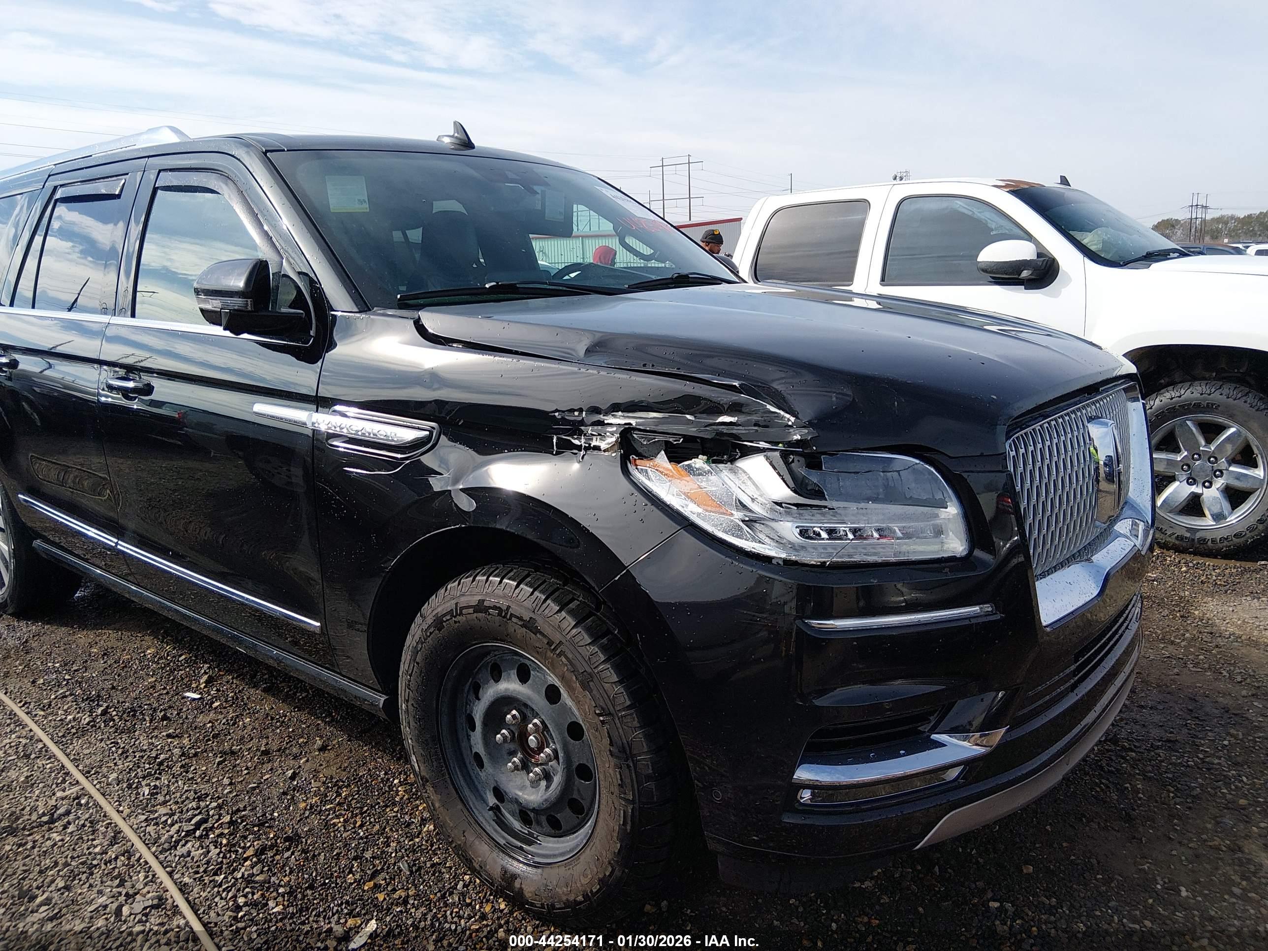 LINCOLN NAVIGATOR image 6