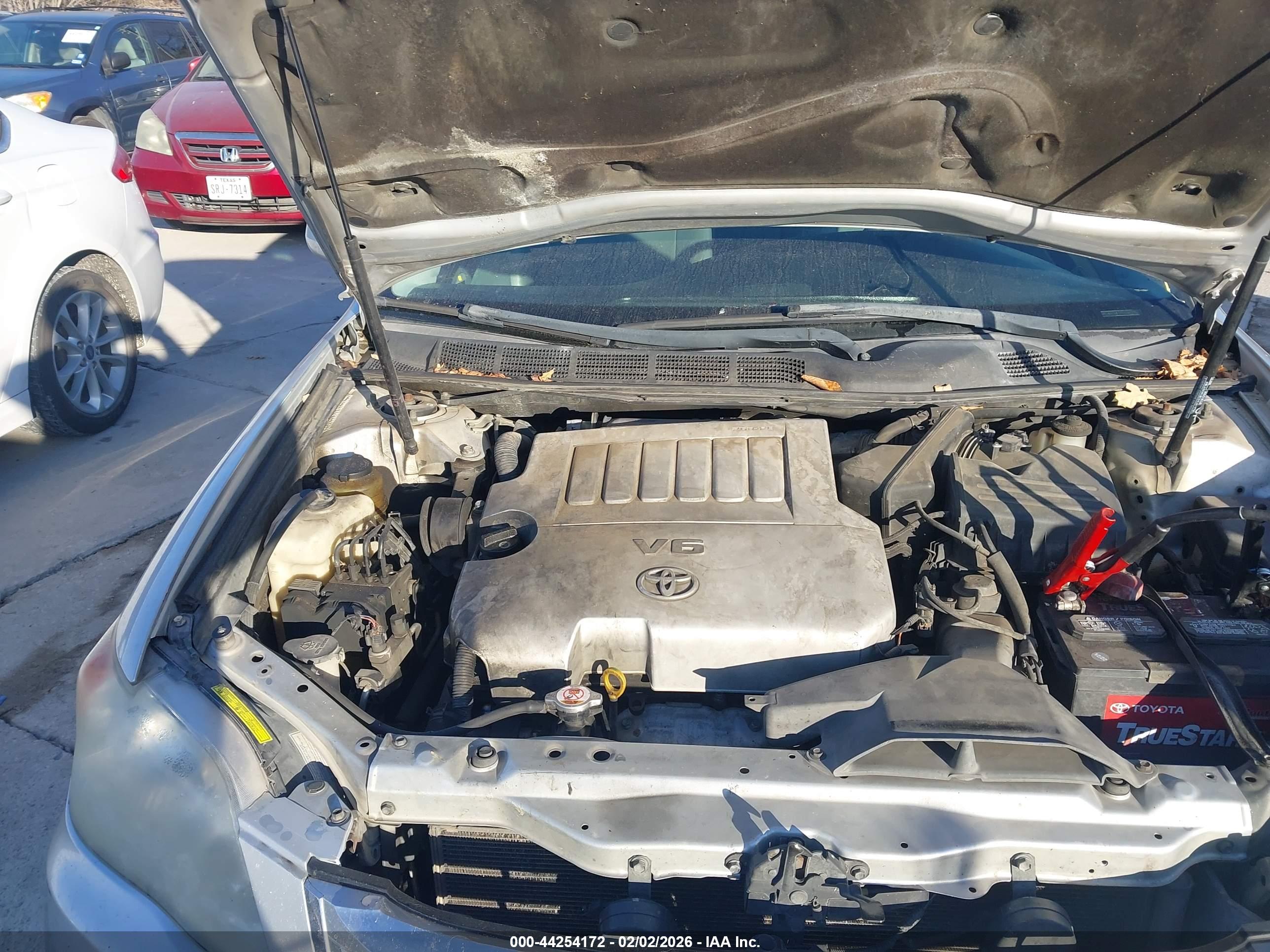 TOYOTA AVALON image 10