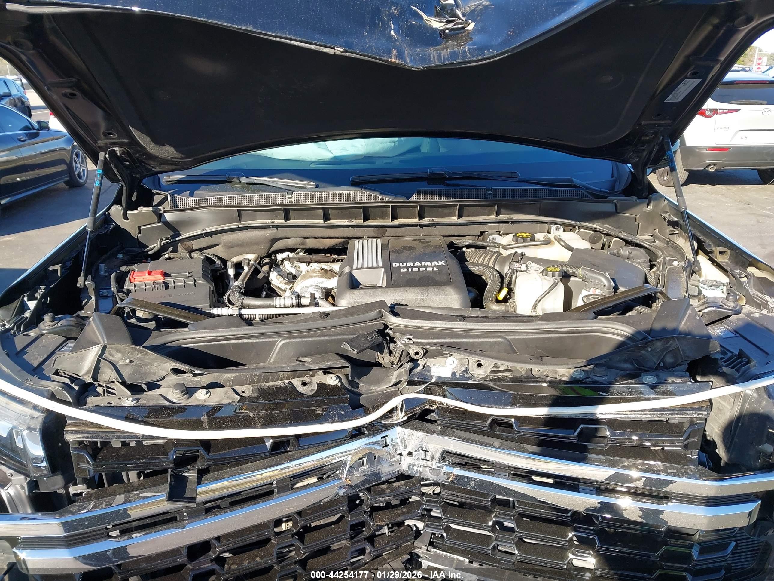CHEVROLET TAHOE image 10