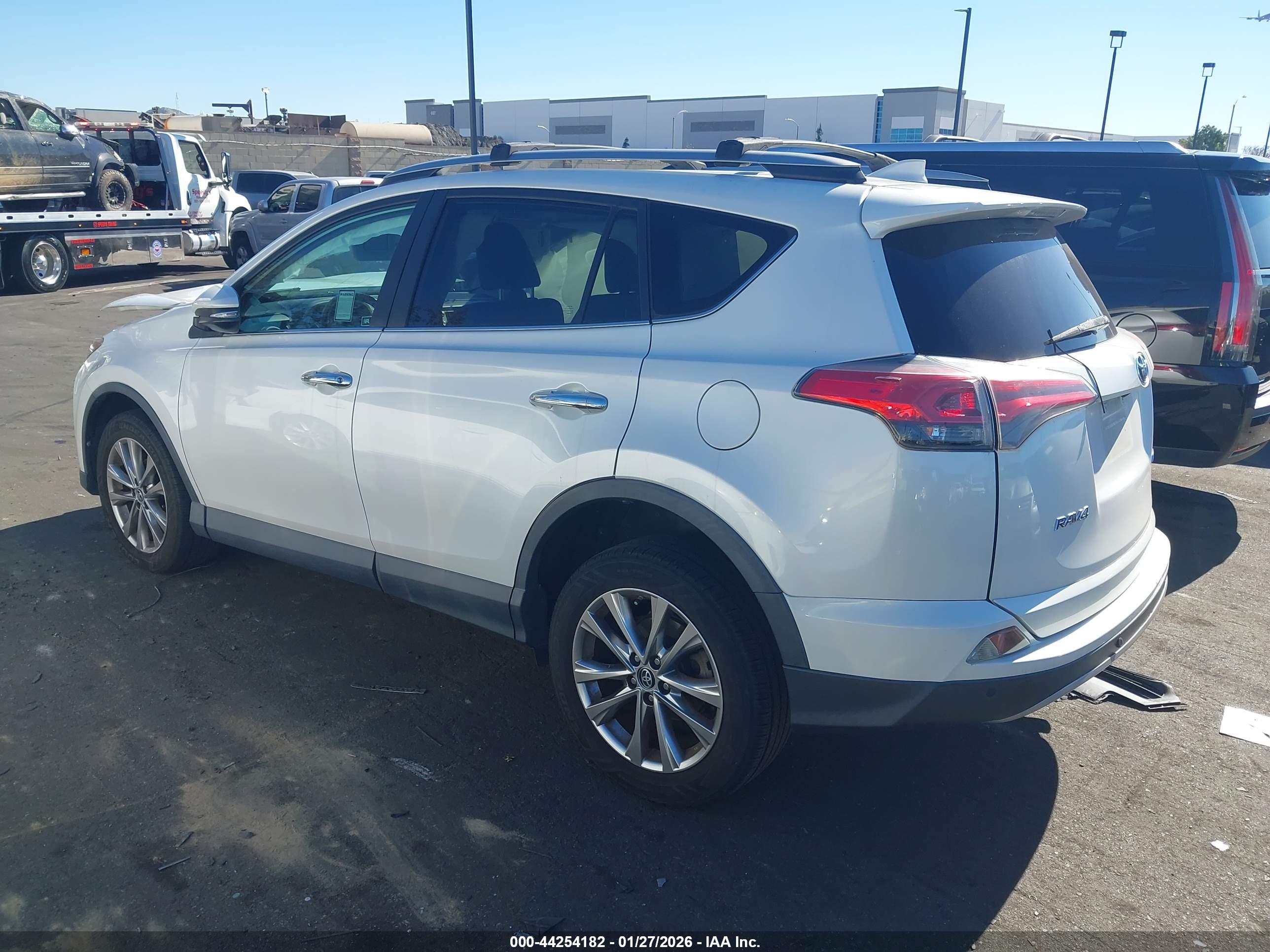 TOYOTA RAV4 image 3