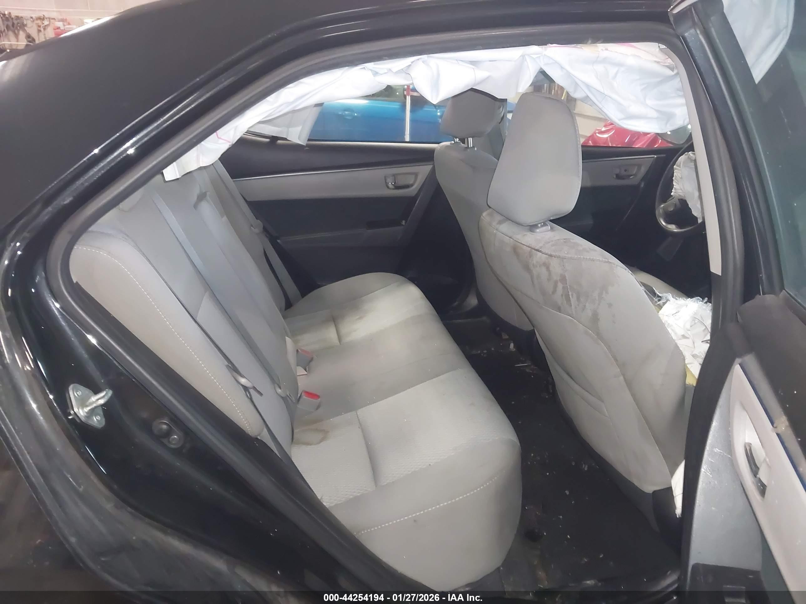 TOYOTA COROLLA image 8