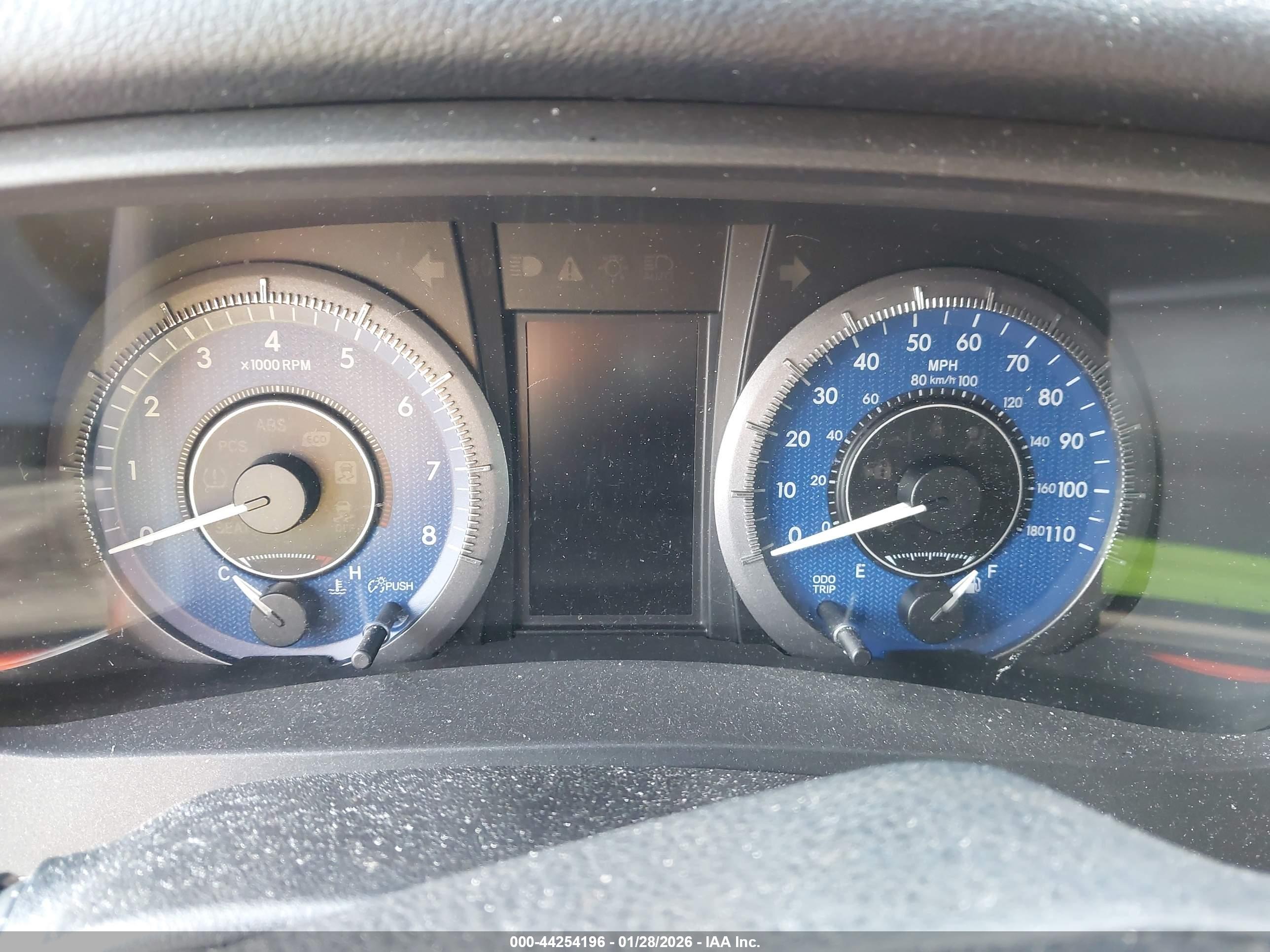 TOYOTA SIENNA image 7