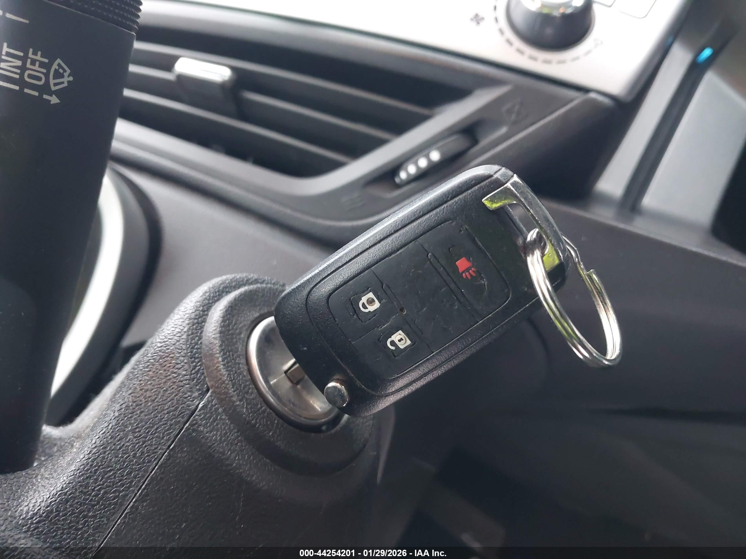CHEVROLET EQUINOX image 11