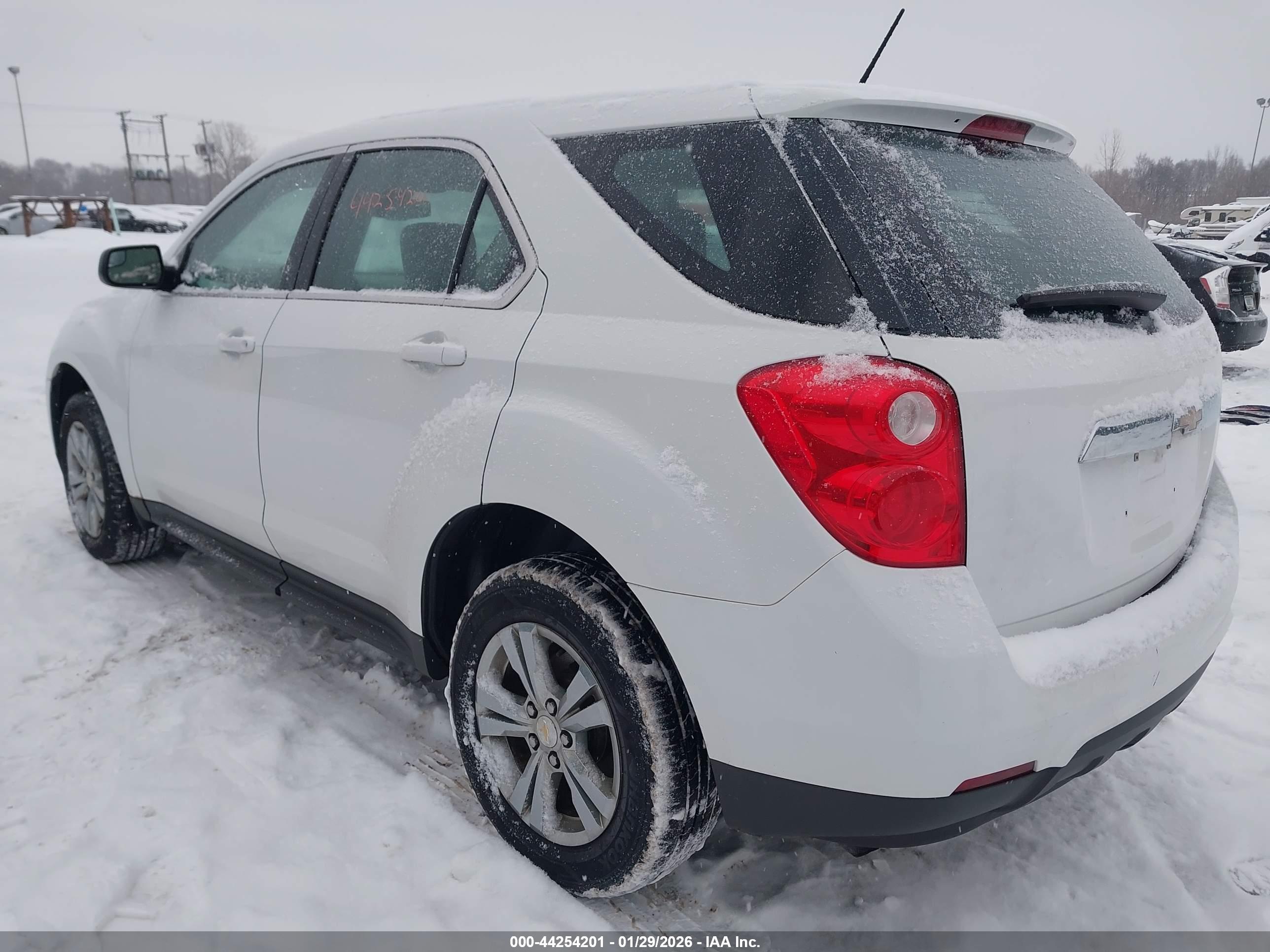 CHEVROLET EQUINOX image 3