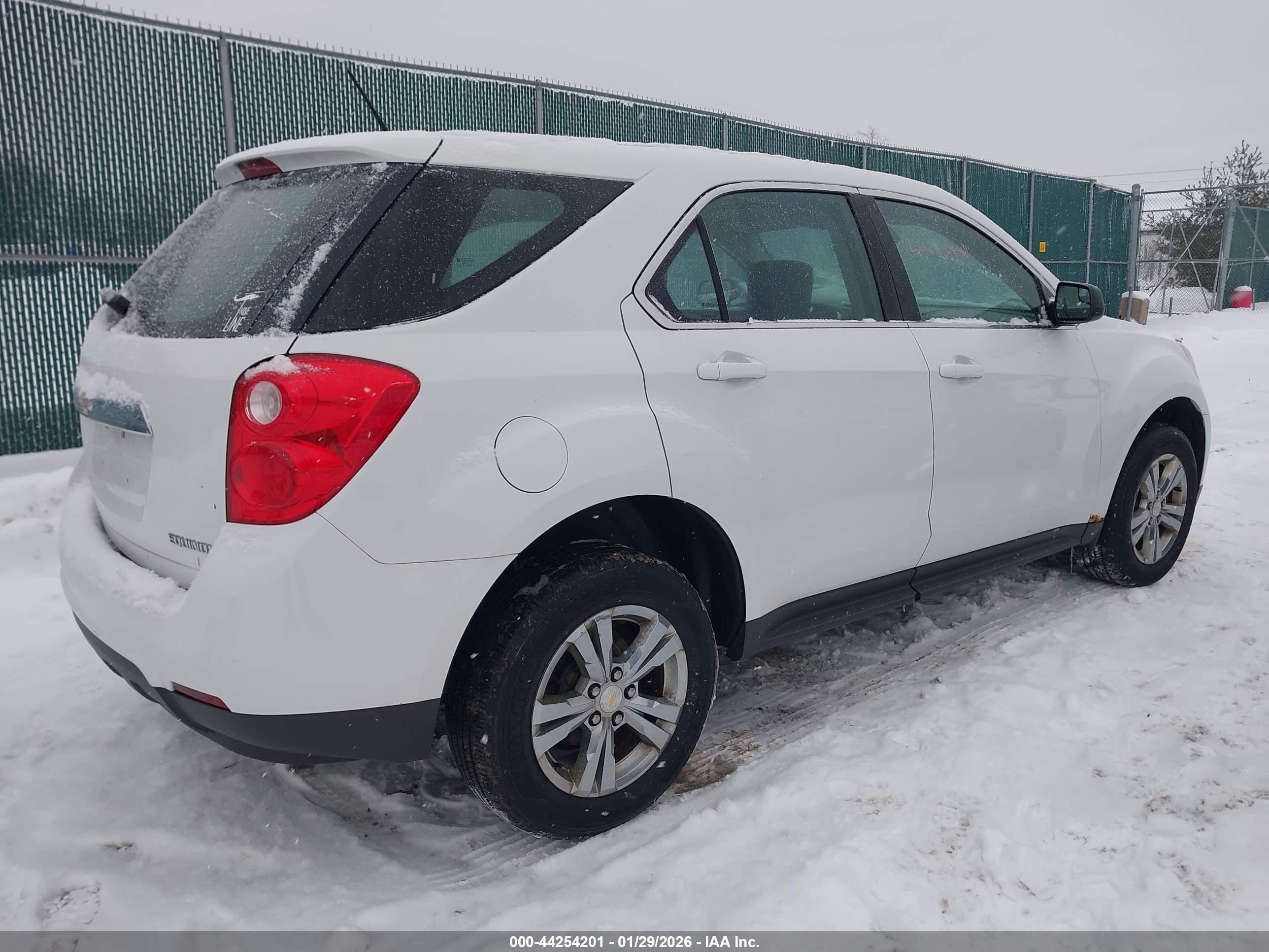 CHEVROLET EQUINOX image 4