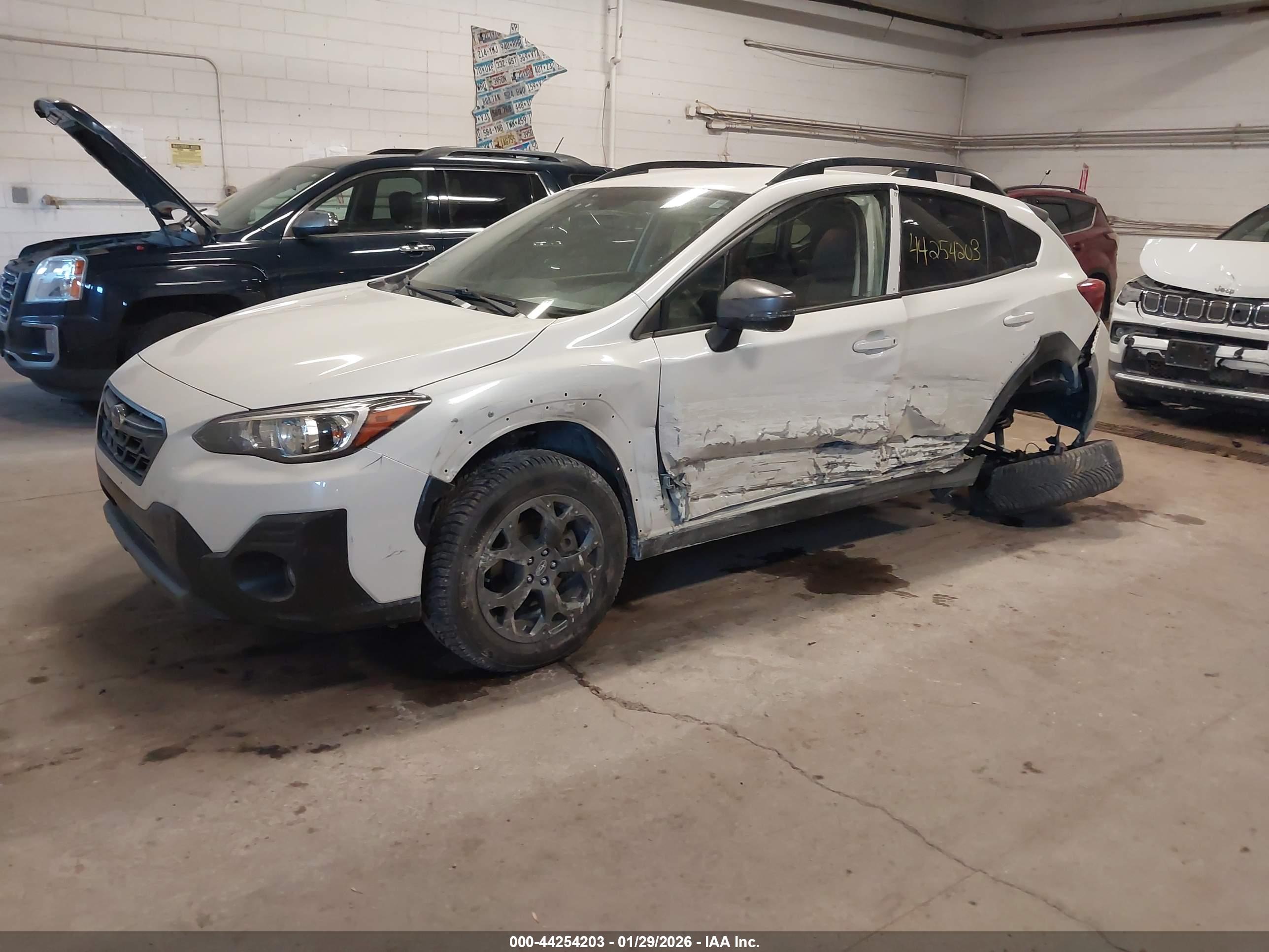 SUBARU CROSSTREK image 2