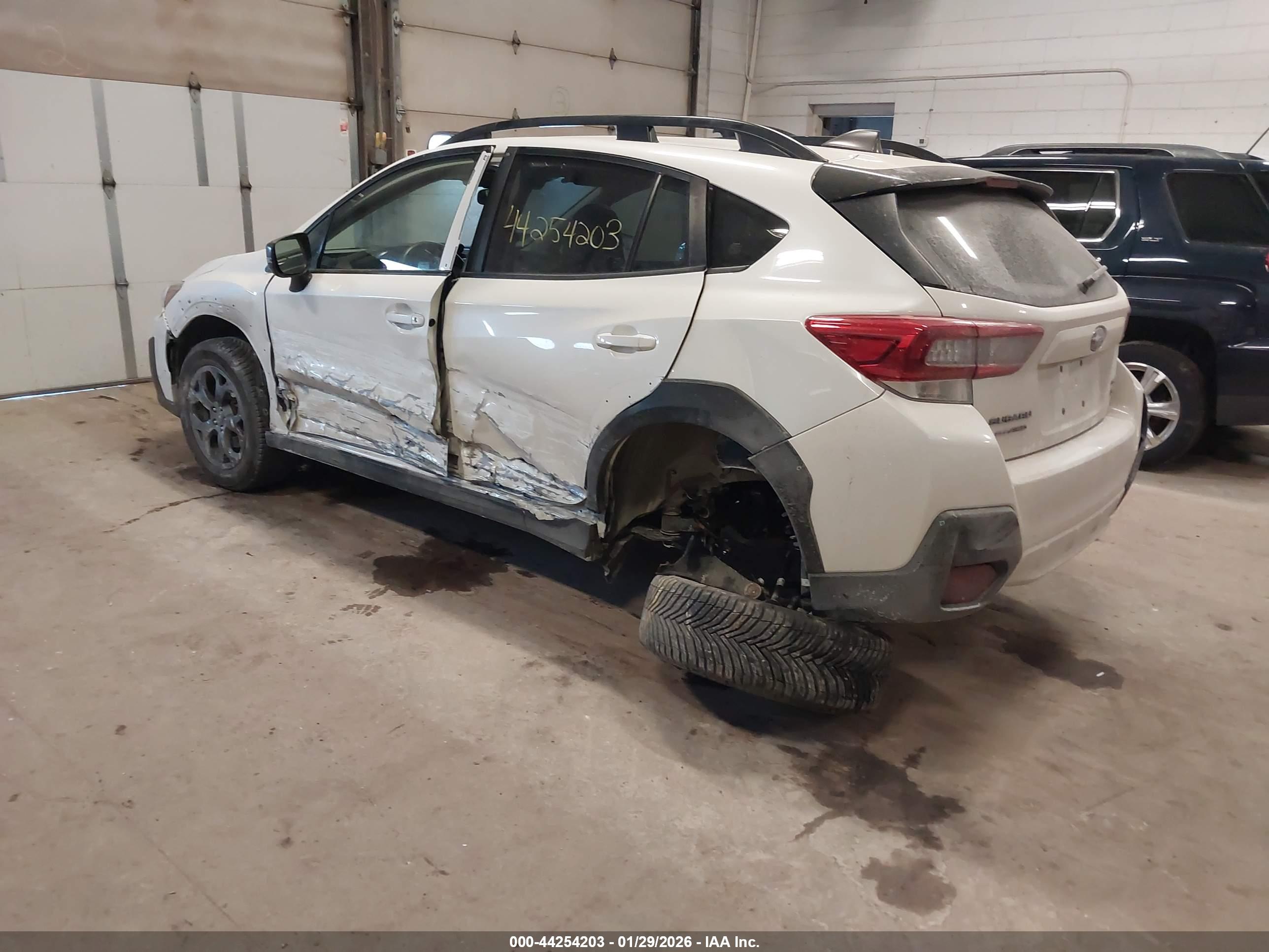 SUBARU CROSSTREK image 3