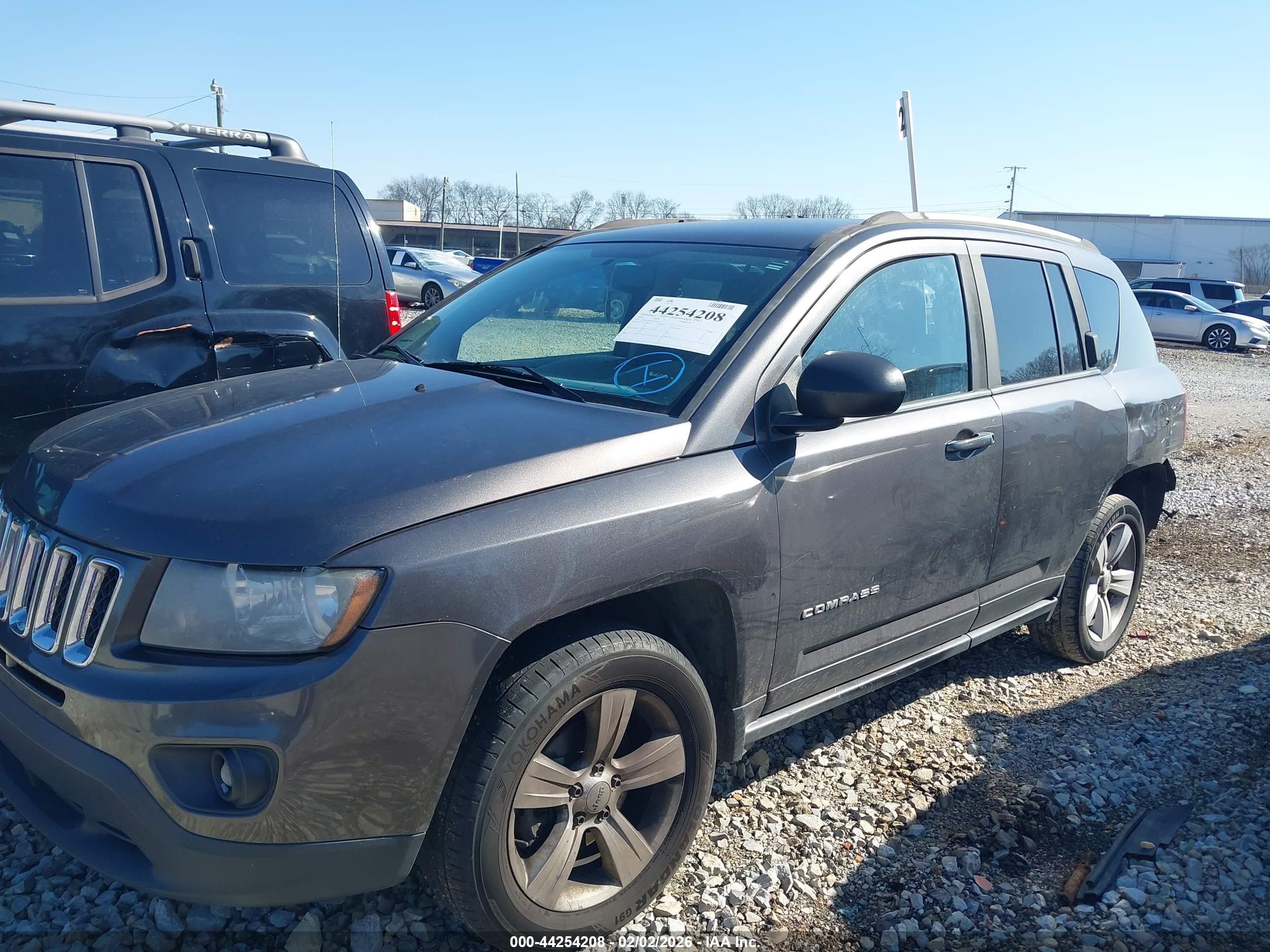 JEEP COMPASS image 2