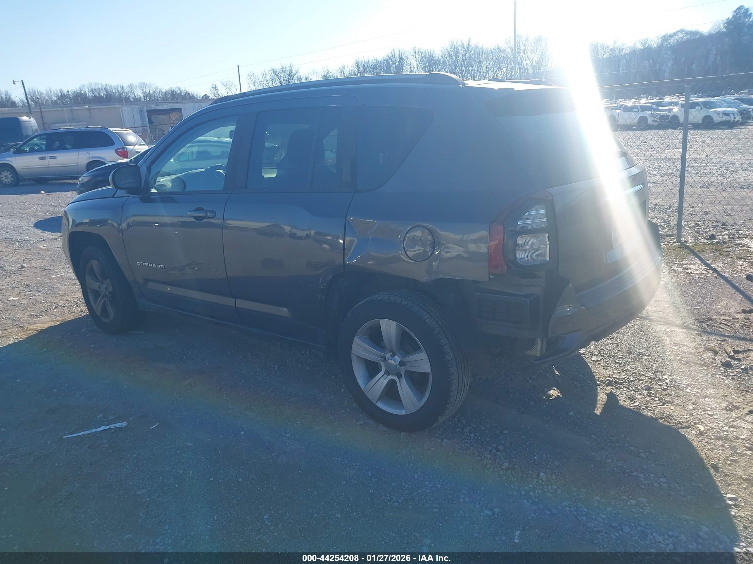 JEEP COMPASS image 3