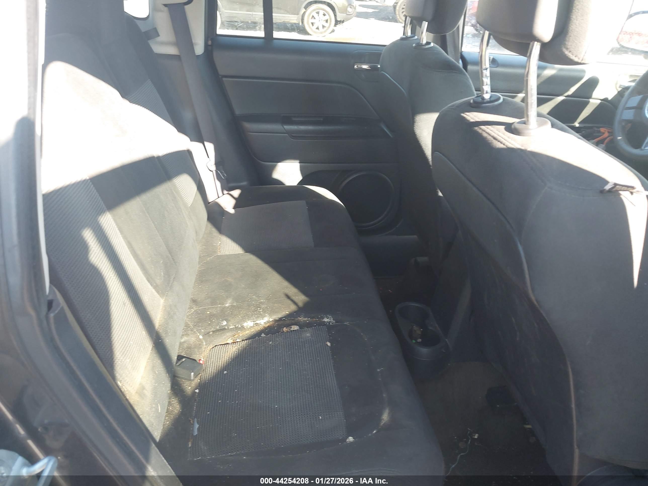 JEEP COMPASS image 8
