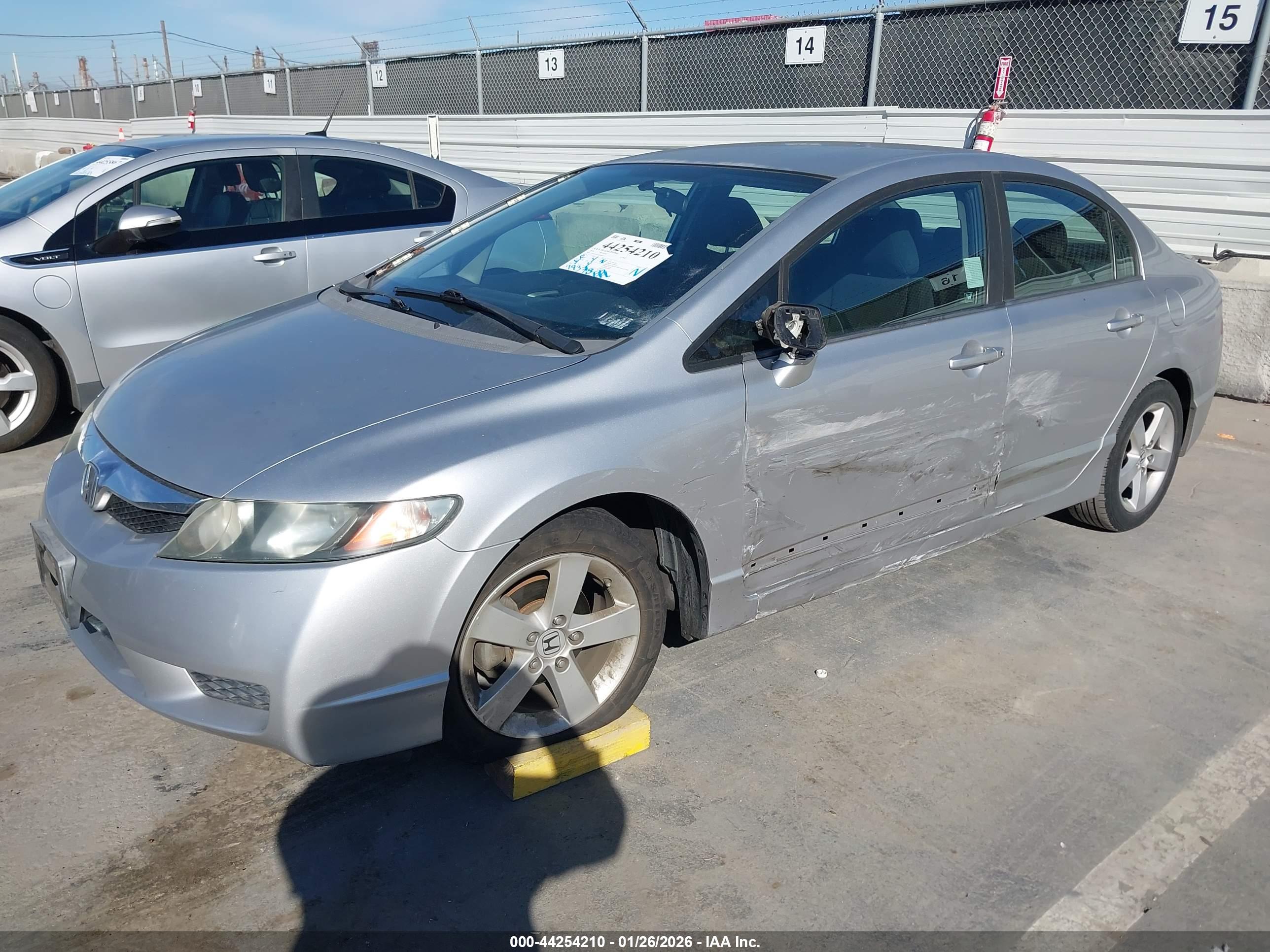 HONDA CIVIC image 2