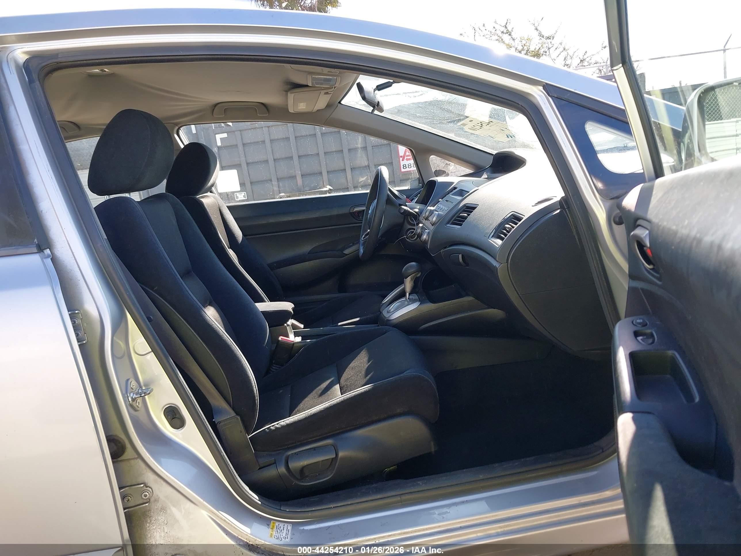 HONDA CIVIC image 5