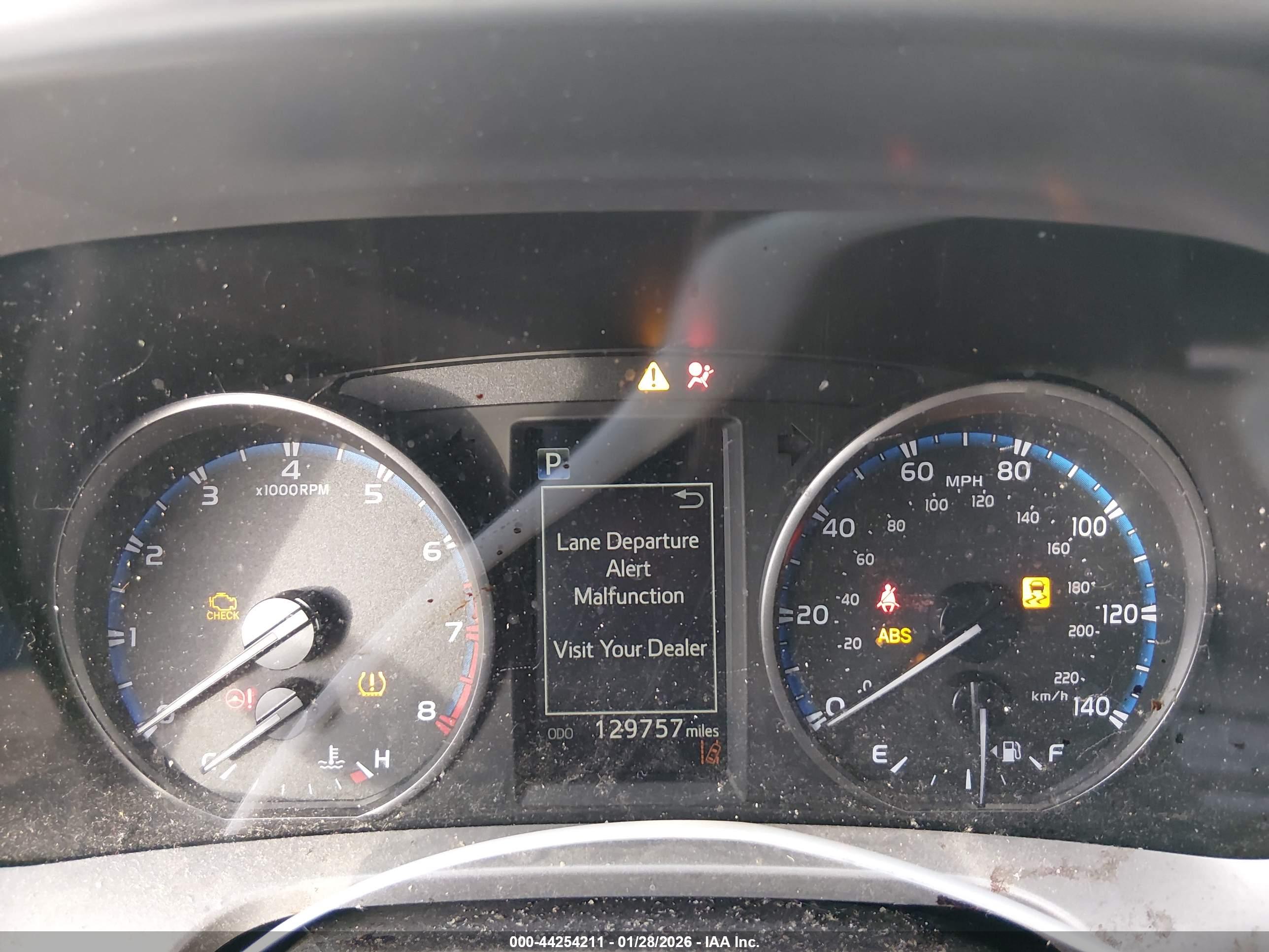 TOYOTA RAV4 image 7