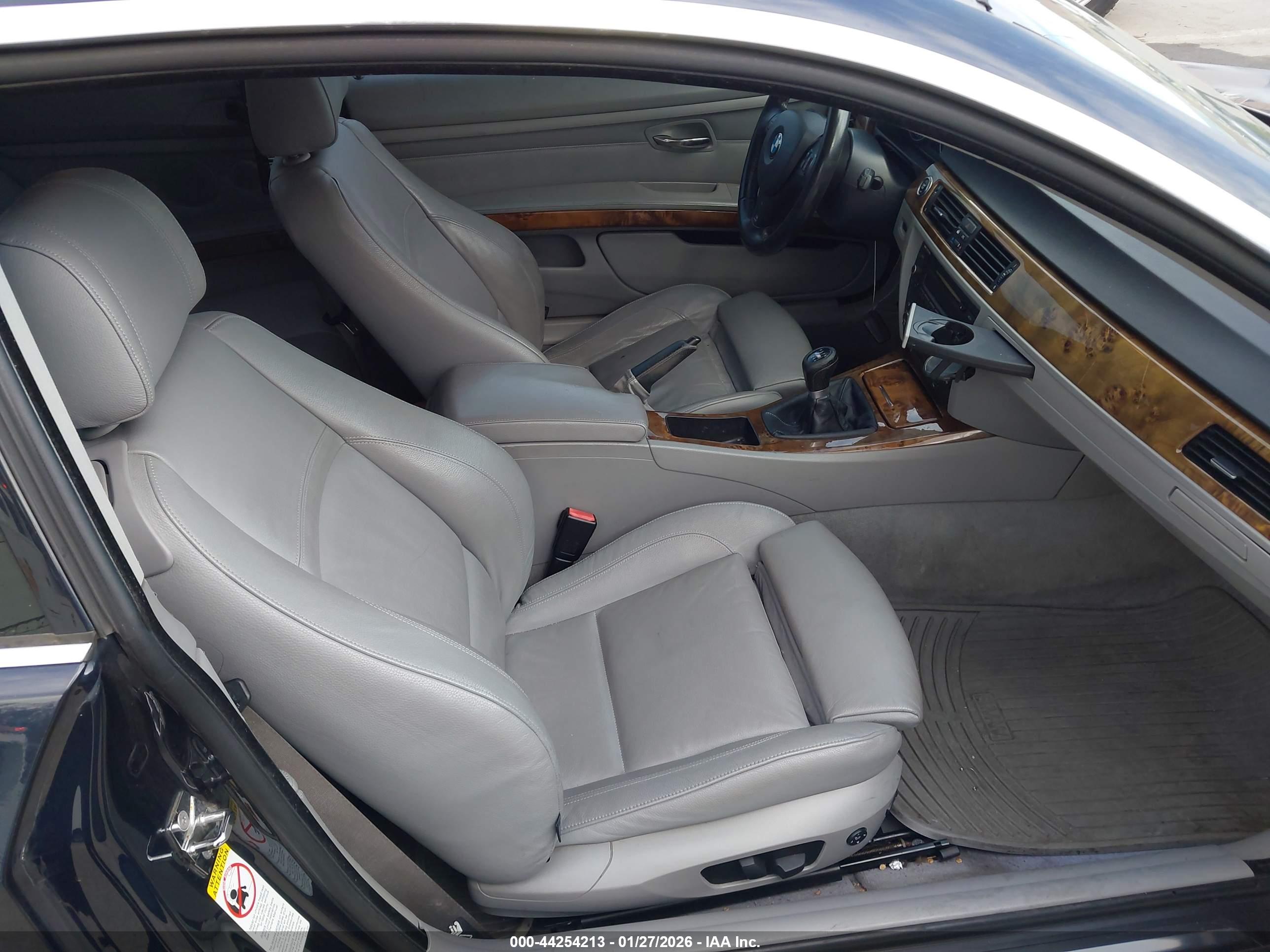 BMW 328I image 5