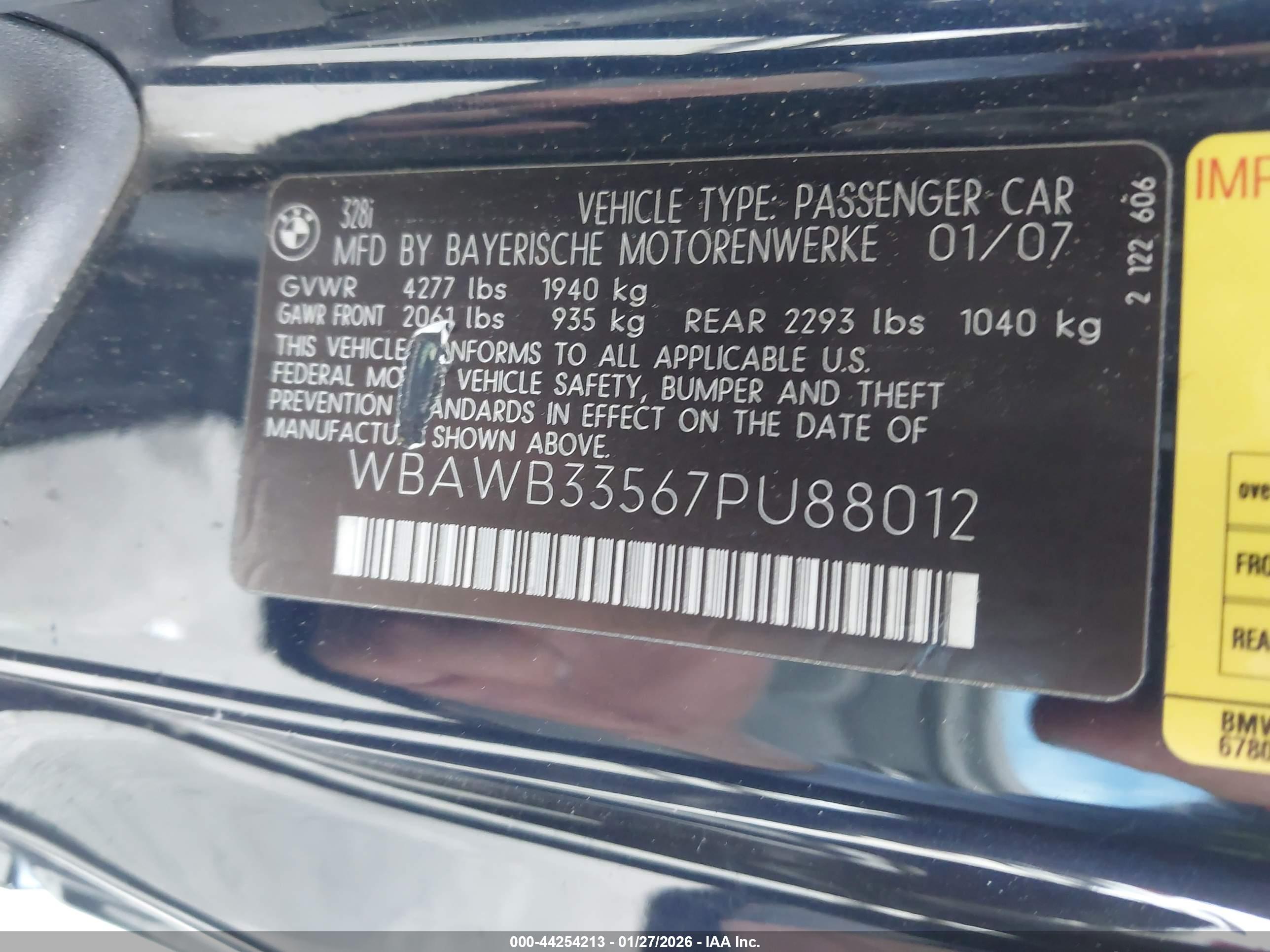 BMW 328I image 9