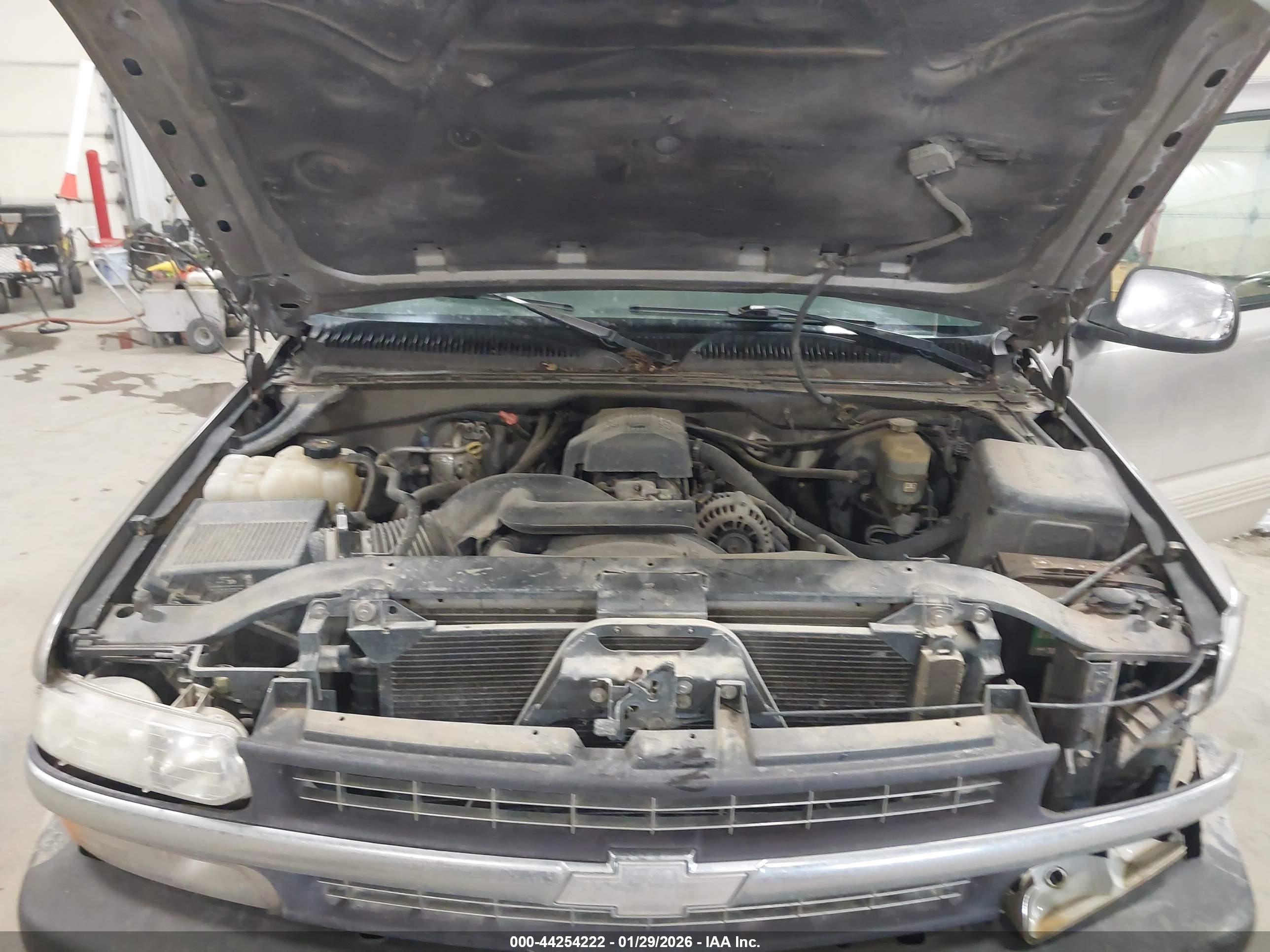 CHEVROLET SILVERADO image 10